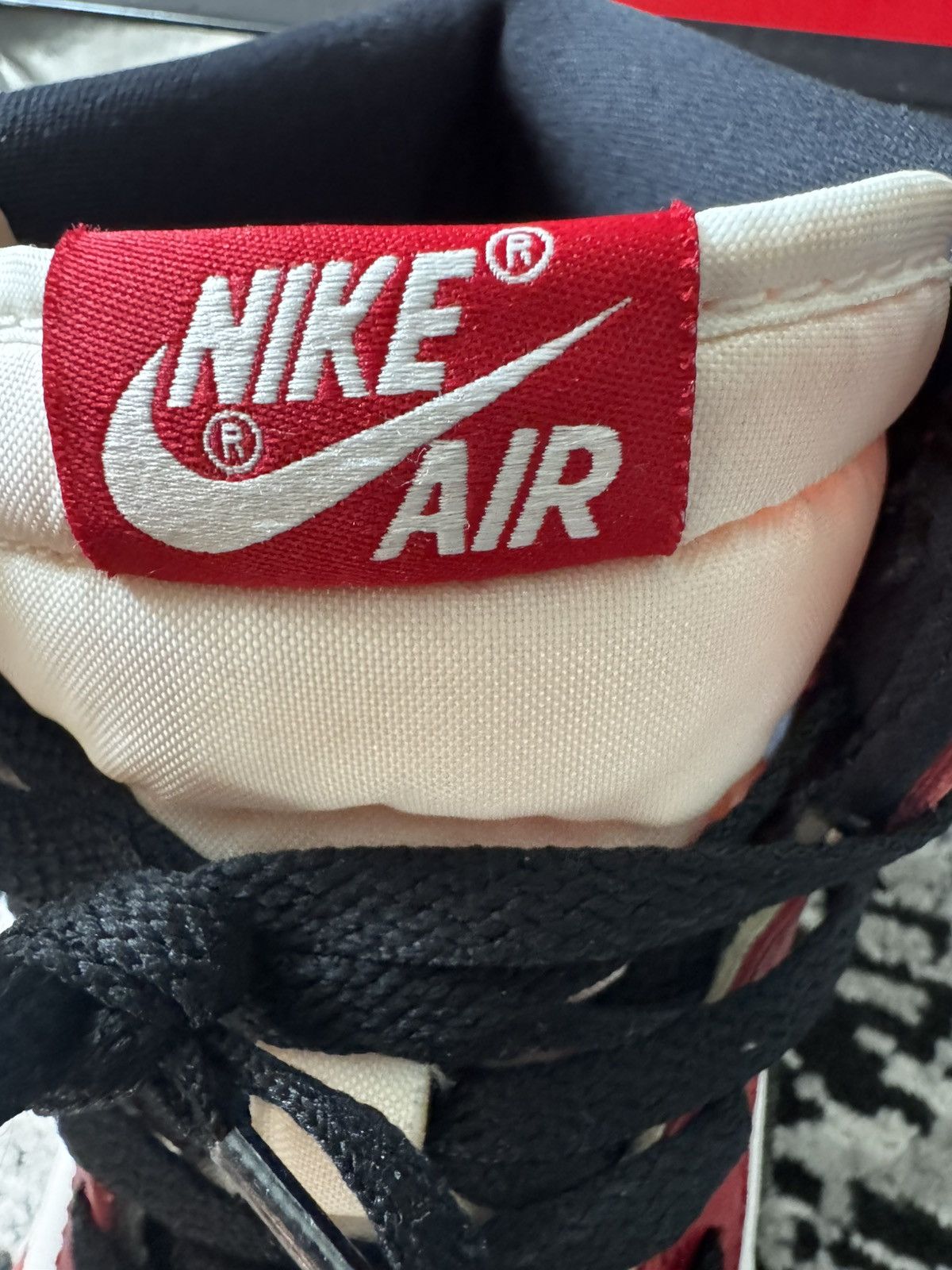 Nike Air Jordan 1 Retro High OG 'Chicago Lost & Found' Sample Size US 12 / EU 45 - 9 Thumbnail