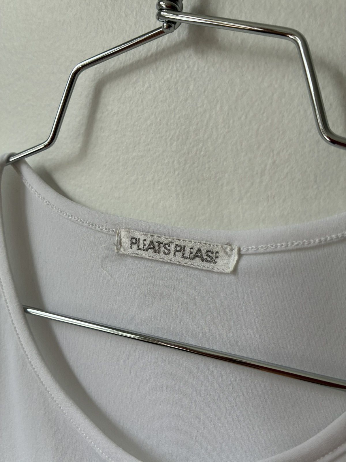 Pleats Please Issey Miyake PLEATS PLEASE Rare AW1998 Tribal Print Nylon Tee Size US S / EU 44-46 / 1 - 16 Thumbnail