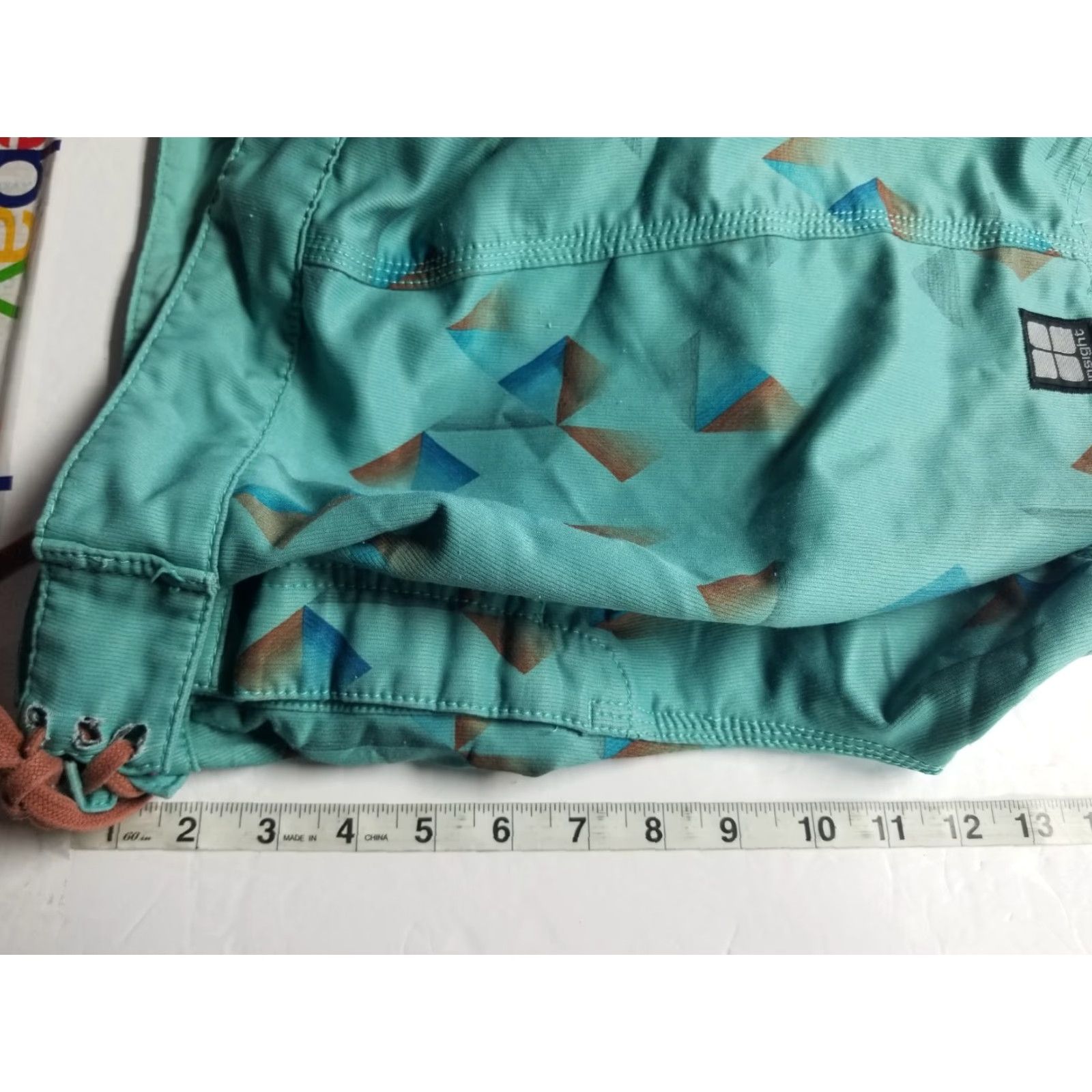Insight Insight Mens Board Shorts 33 Green Multicolor Back Pocket Drawstring Swim Bottom See All Pics Mens Size US 33 - 4 Thumbnail
