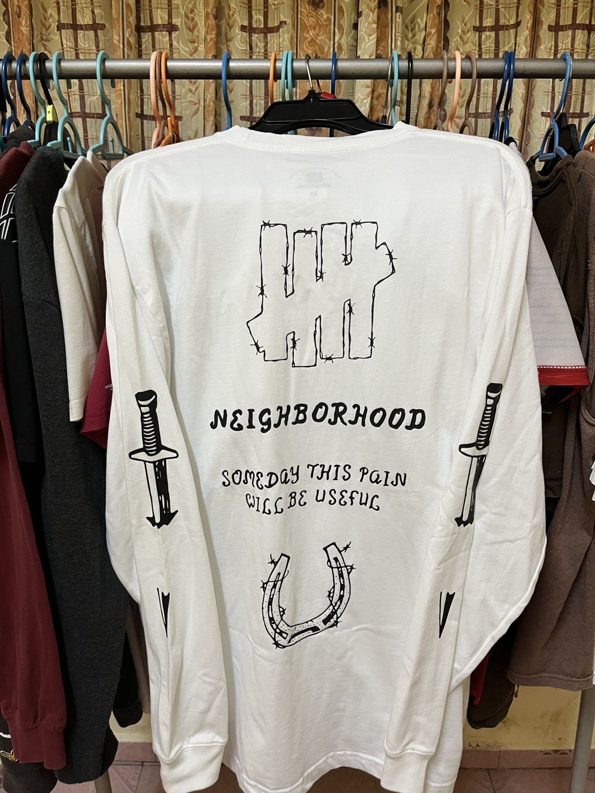 Neighborhood × Undefeated undefeated x neighborhood Size US M / EU 48-50 / 2 - 2 Thumbnail