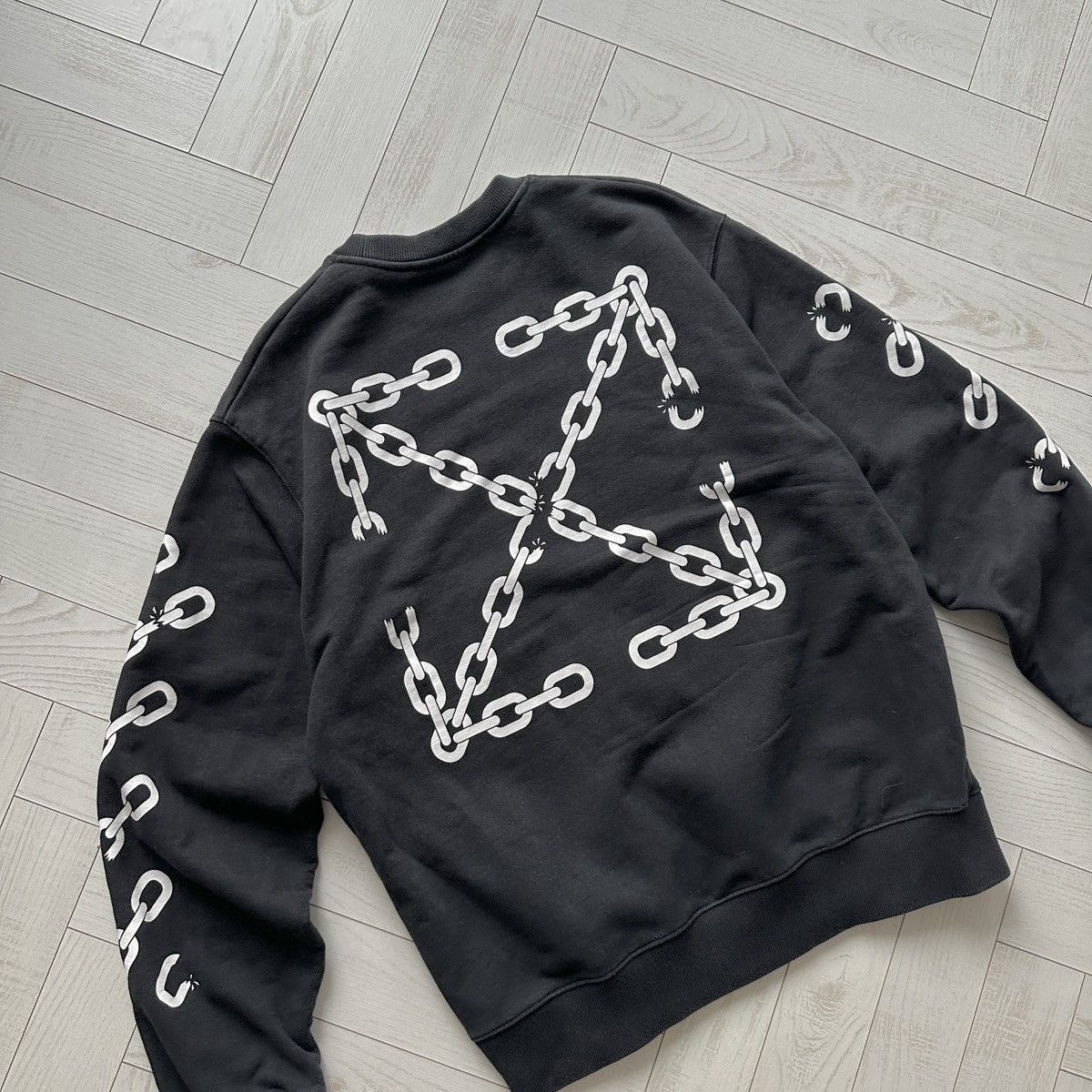 Off-White Off-white Chained Arrows Washed Sweatshirt crewneck y2k og Size US L / EU 52-54 / 3 - 5 Thumbnail