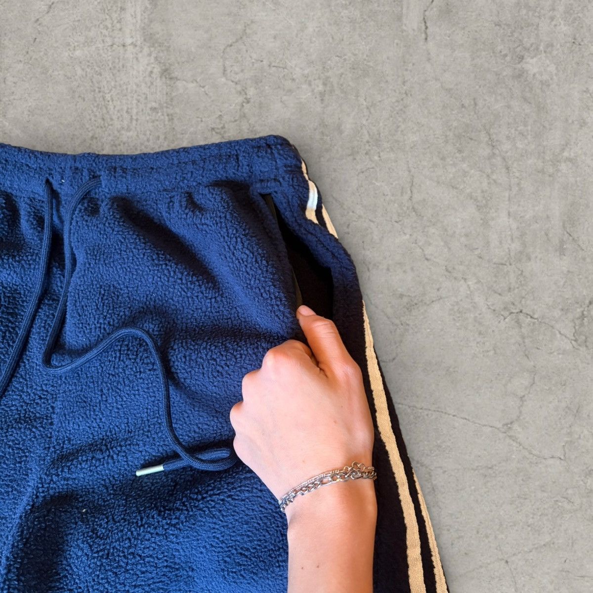 Japanese Brand Incredible baggy wide leg Korean joggers in blue. Size M Size US 32 / EU 48 - 4 Thumbnail