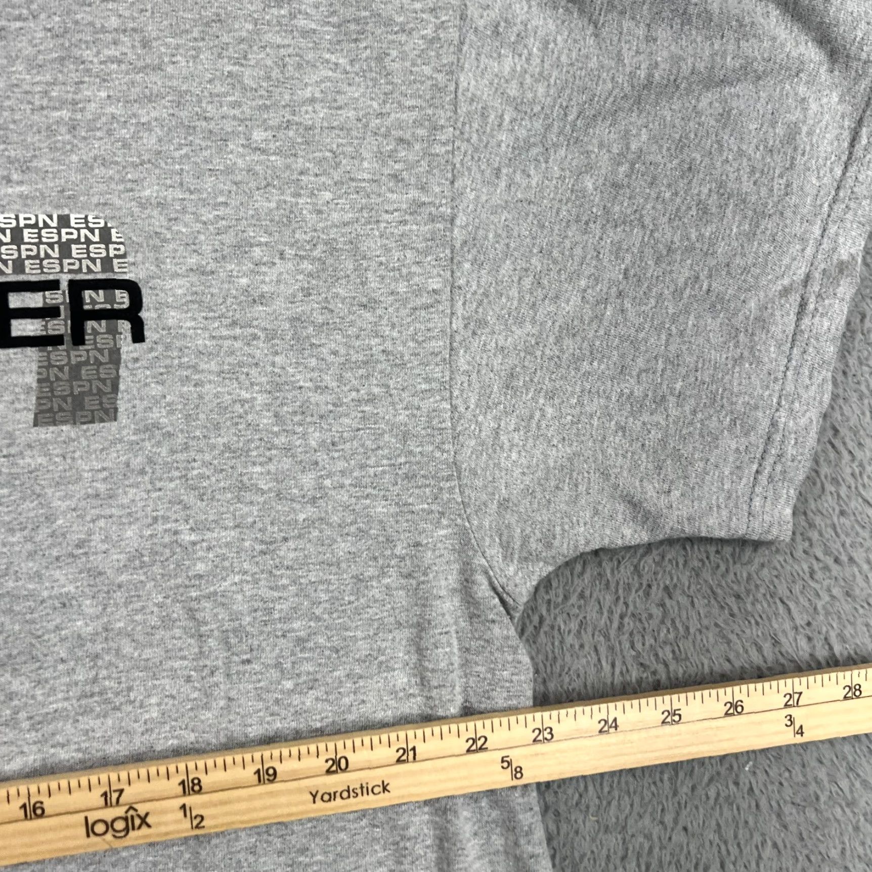 Vintage VINTAGE ESPN T Shirt XL Men Gray Cotton ESPN SportsCenter Graphic Print Short Sleeve Crew Neck 00s 2000s Size US XL / EU 56 / 4 - 7 Thumbnail