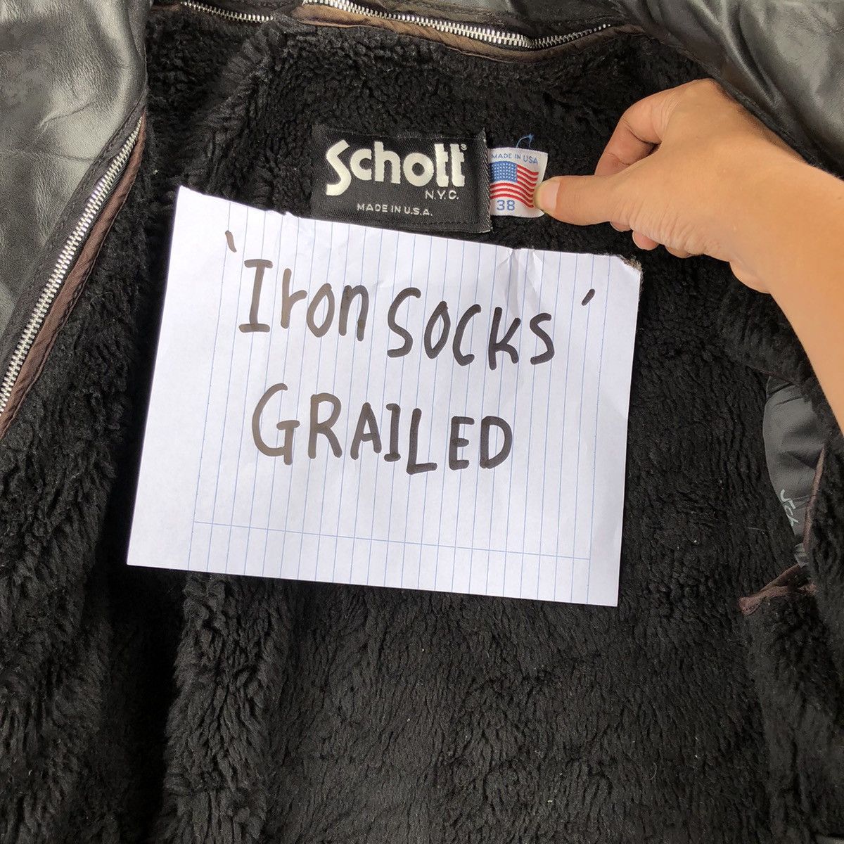 Schott Vintage Schott Leather Jacket Made In USA Size US L / EU 52-54 / 3 - 17 Thumbnail