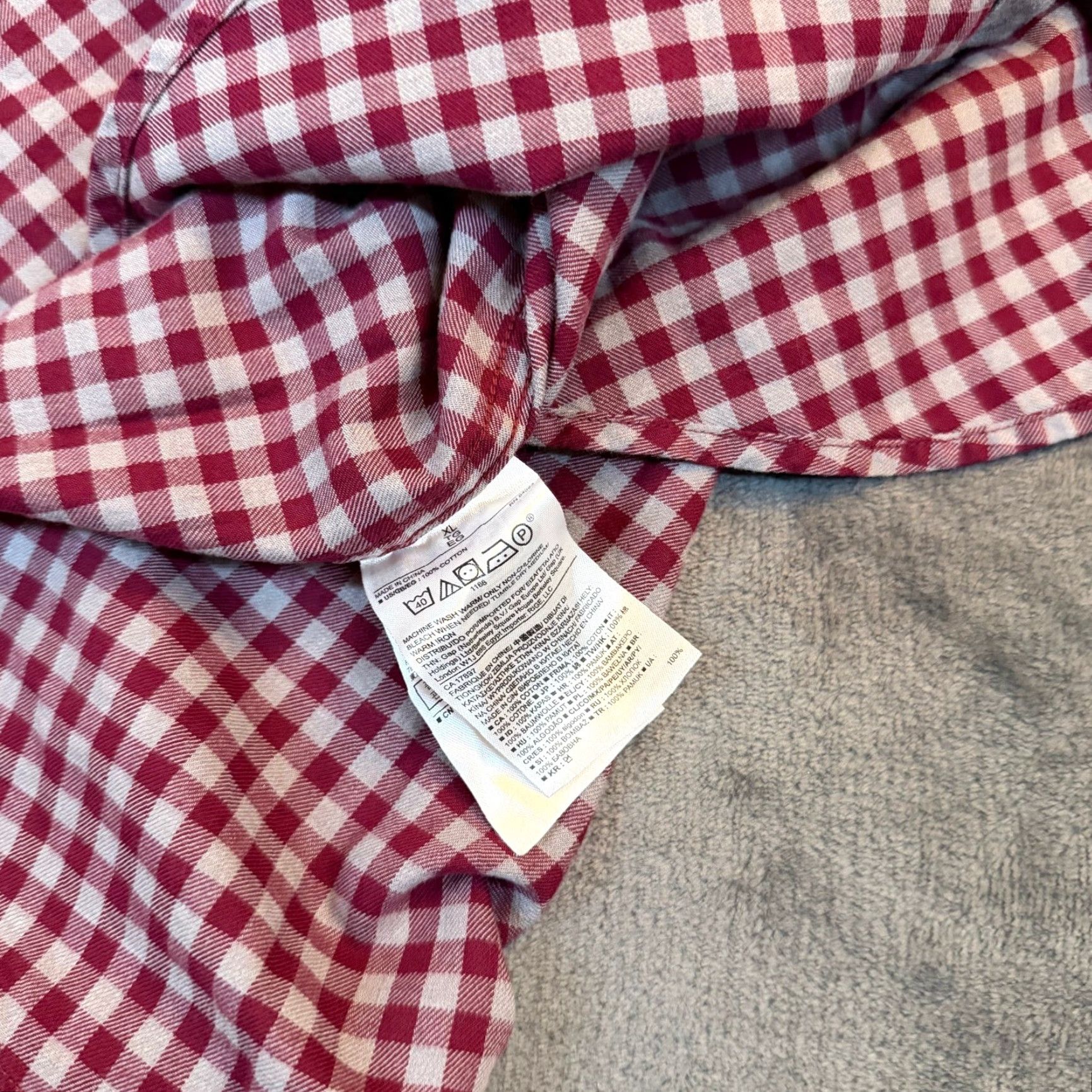 Banana Republic Banana Republic Luxe Flannel Button-Up Mens XL Red Gingham Slim Fit Shirt Size US XL / EU 56 / 4 - 6 Thumbnail