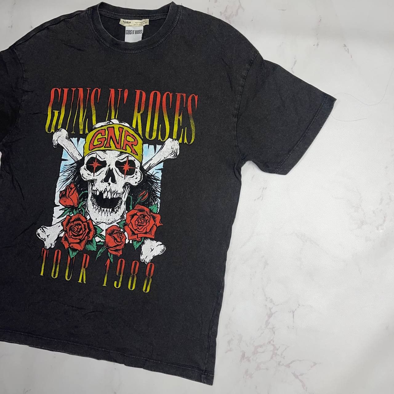 Vintage Vintage Guns N' Roses band t-shirt Size S Size US S / EU 44-46 / 1 - 5 Thumbnail