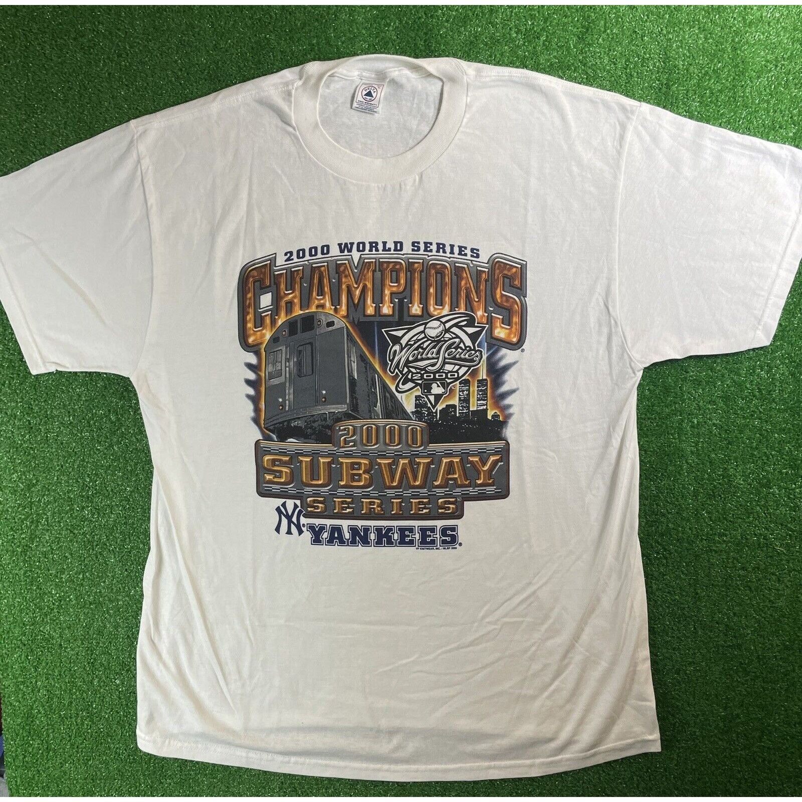 Vintage Vintage New York Yankees Champions XL Twin Towers Shirt USA Size US XL / EU 56 / 4 - 2 Thumbnail