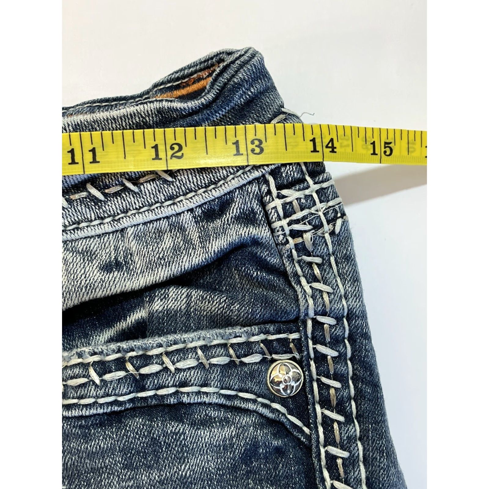 Vintage Rock Revival Women's Distressed Blue Jean Shorts Sz 26 Casual Dark Wash Denim Regular Fit Size 26" / US 2 / IT 38 - 7 Thumbnail
