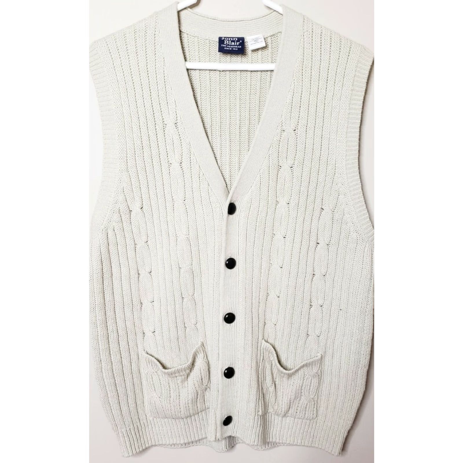 Blair John Blair Sweater Vest Chain Knit Leather Like Buttons Ivory L Regular Men’s Vest, Knit, Sleeveless, V-Neck, Workwear, Pockets, Preppy, 80s? Size US L / EU 52-54 / 3 - 6 Thumbnail