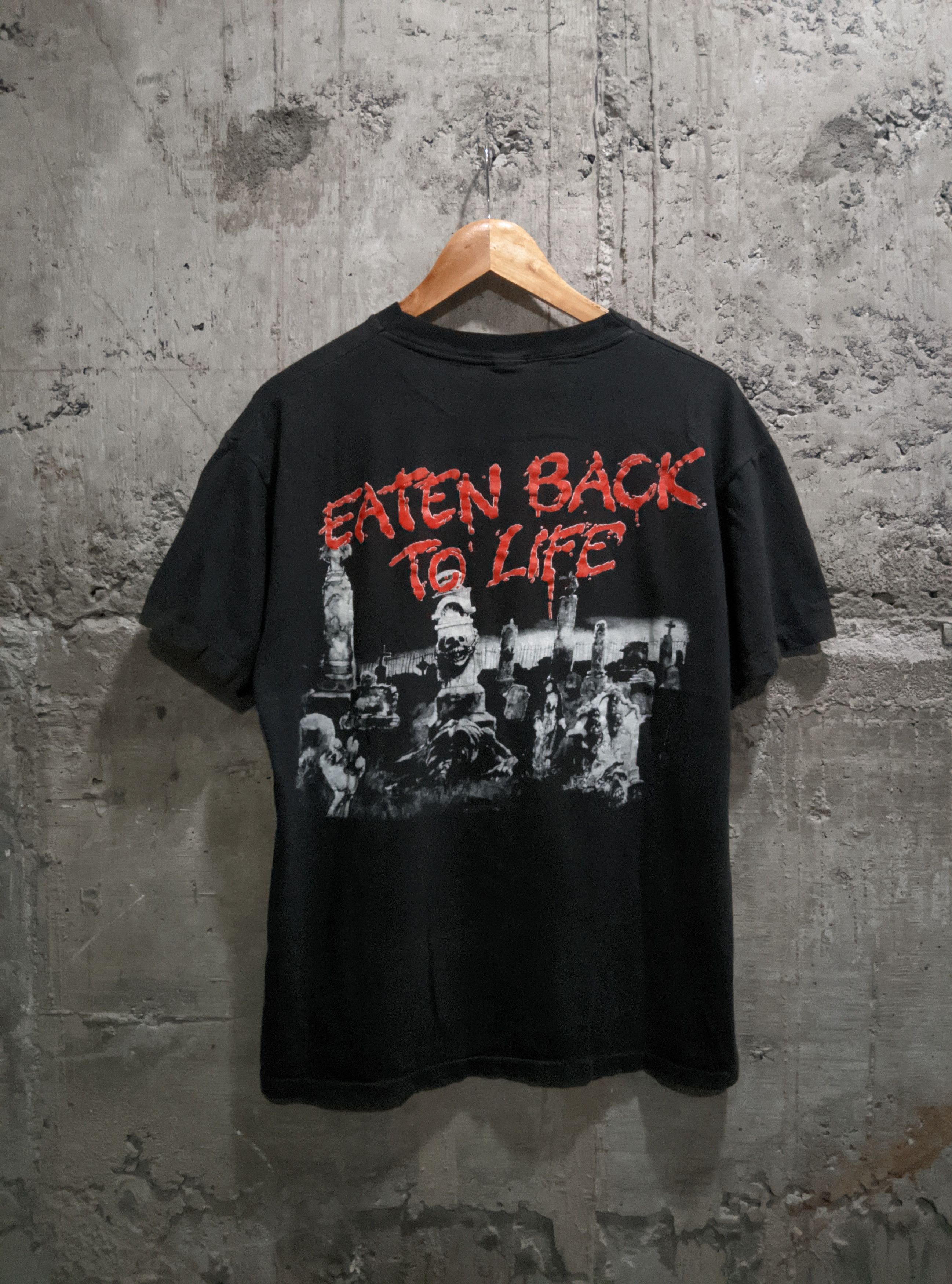 Band Tees Vintage 1992 cannibal corpse eaten back to life death metal Size US L / EU 52-54 / 3 - 2 Thumbnail