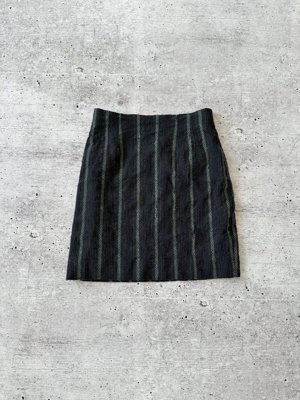 Kenzo × Vintage Vintage Kenzo Wool Mini Skirt Size 27" / US 4 / IT 40 - 1 Thumbnail
