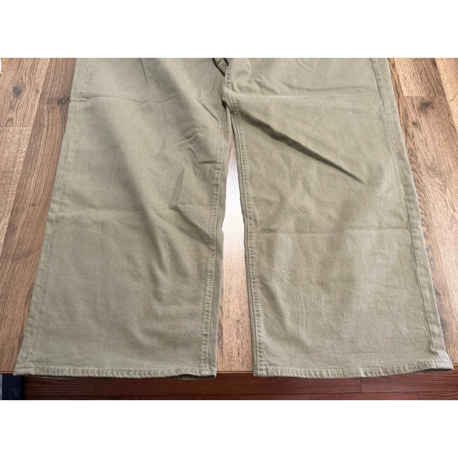 Old Navy Old Navy Jeans Womens 28 Green Extra High Rise Curvy Sky Hi Wide Leg NWT Jeans Size 28" / US 6 / IT 42 - 3 Thumbnail