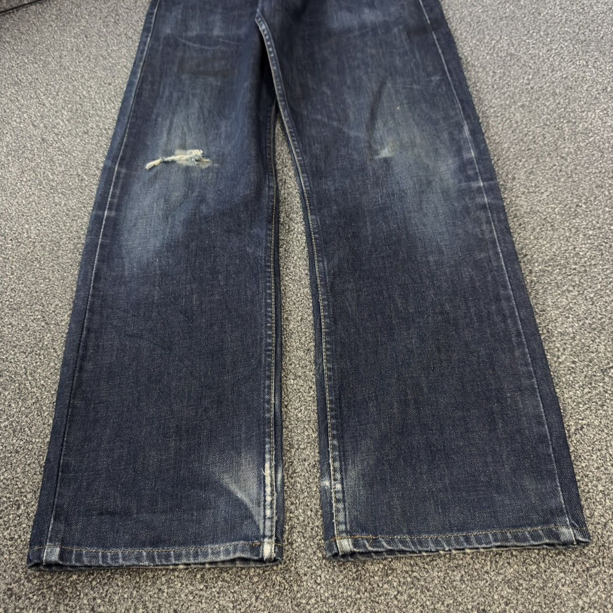 Levi's Vintage Clothing Vintage 90s Levis 509 Button Fly Distressed Blue Denim W31 Size US 31 - 6 Thumbnail