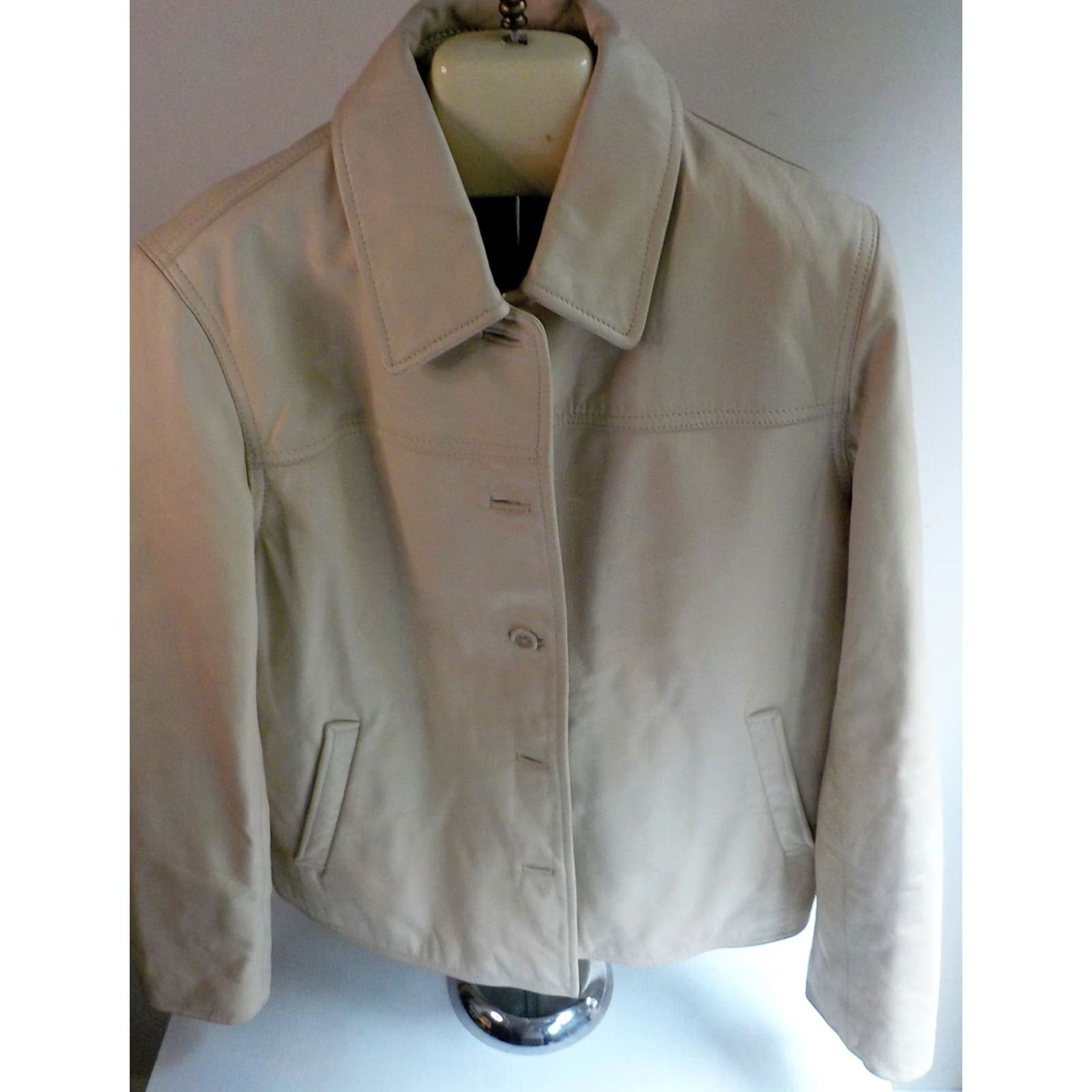 J.Crew J.CREW Button Front Leather Jacket Ivory Thinsulate Quilted Lining - SIZE MEDIUM - Women Jacket Size M / US 6-8 / IT 42-44 - 2 Thumbnail
