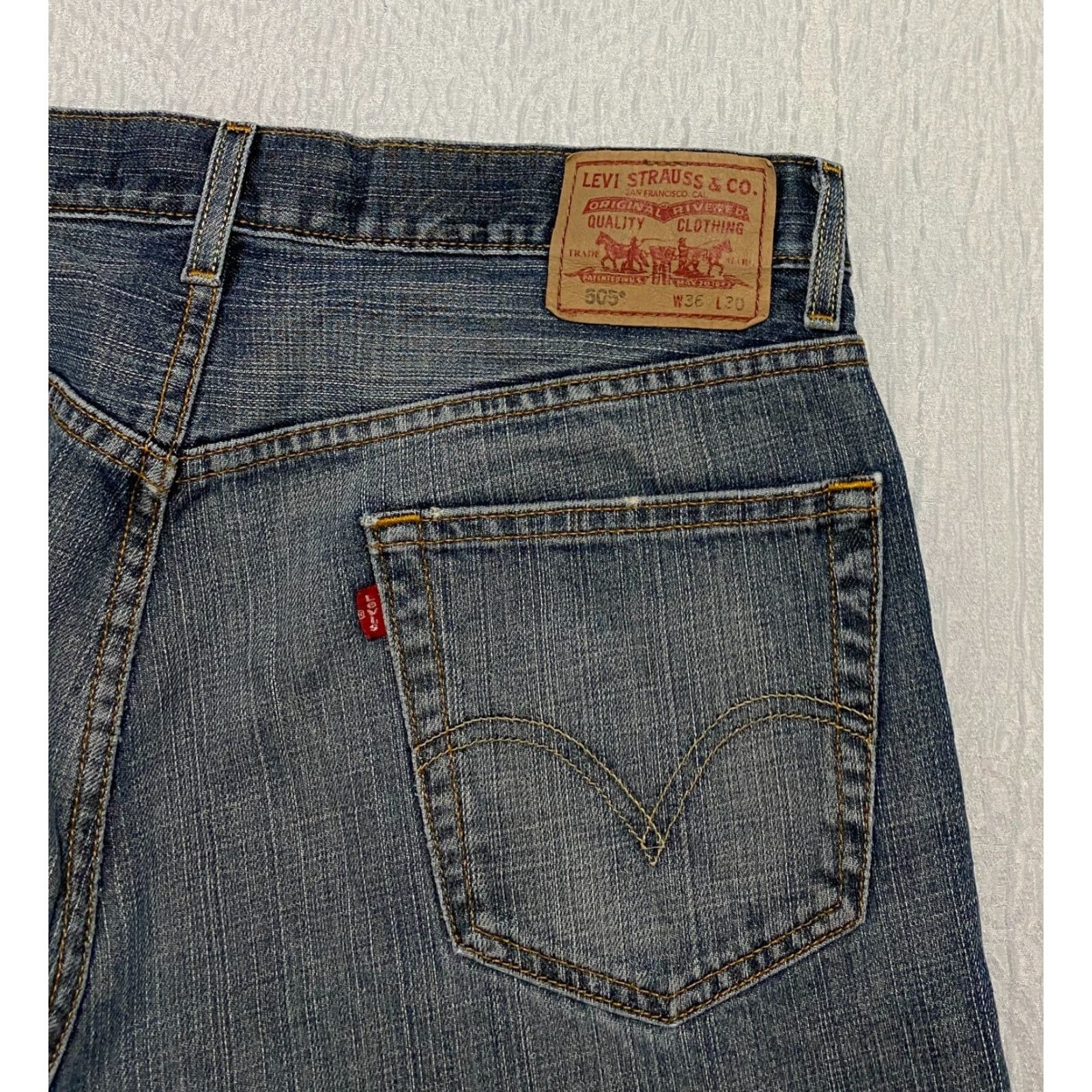 Levi's Levi's 505 Regular Jeans 36×30 Blue Distressed Ripped Whiskers Denim Mens Grunge Size US 36 / EU 52 - 3 Thumbnail