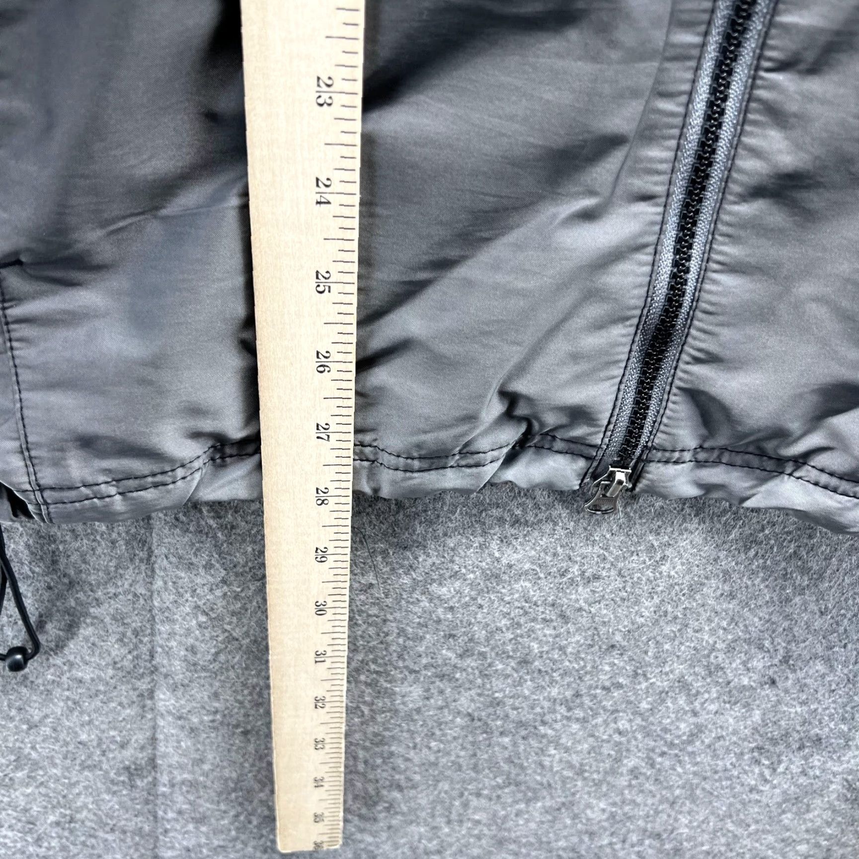Puma PUMA Jacket Men Medium Adult Gray Full Zip Polyester Bomber Windbreaker Nylon Jacket Windbreaker Full Zip Logo Modern Casual Weather Resistant Mens Size US M / EU 48-50 / 2 - 7 Thumbnail