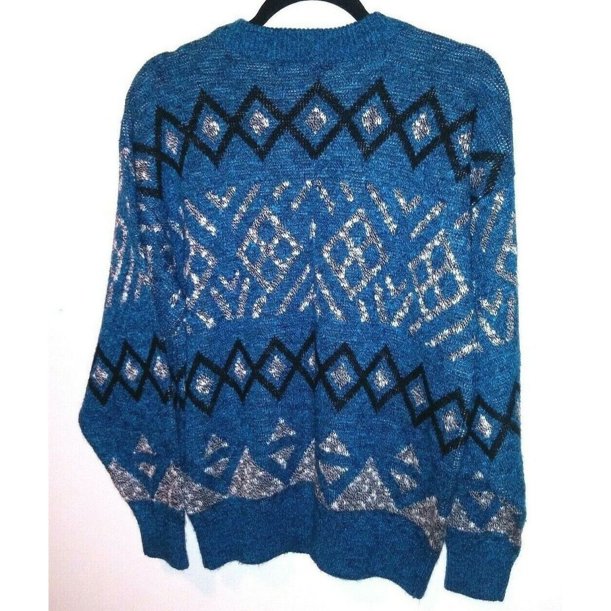 Le TIGRE Vintage Mens Sweater Aztec Geometric Sz M blue black USA Size US M / EU 48-50 / 2 - 4 Thumbnail