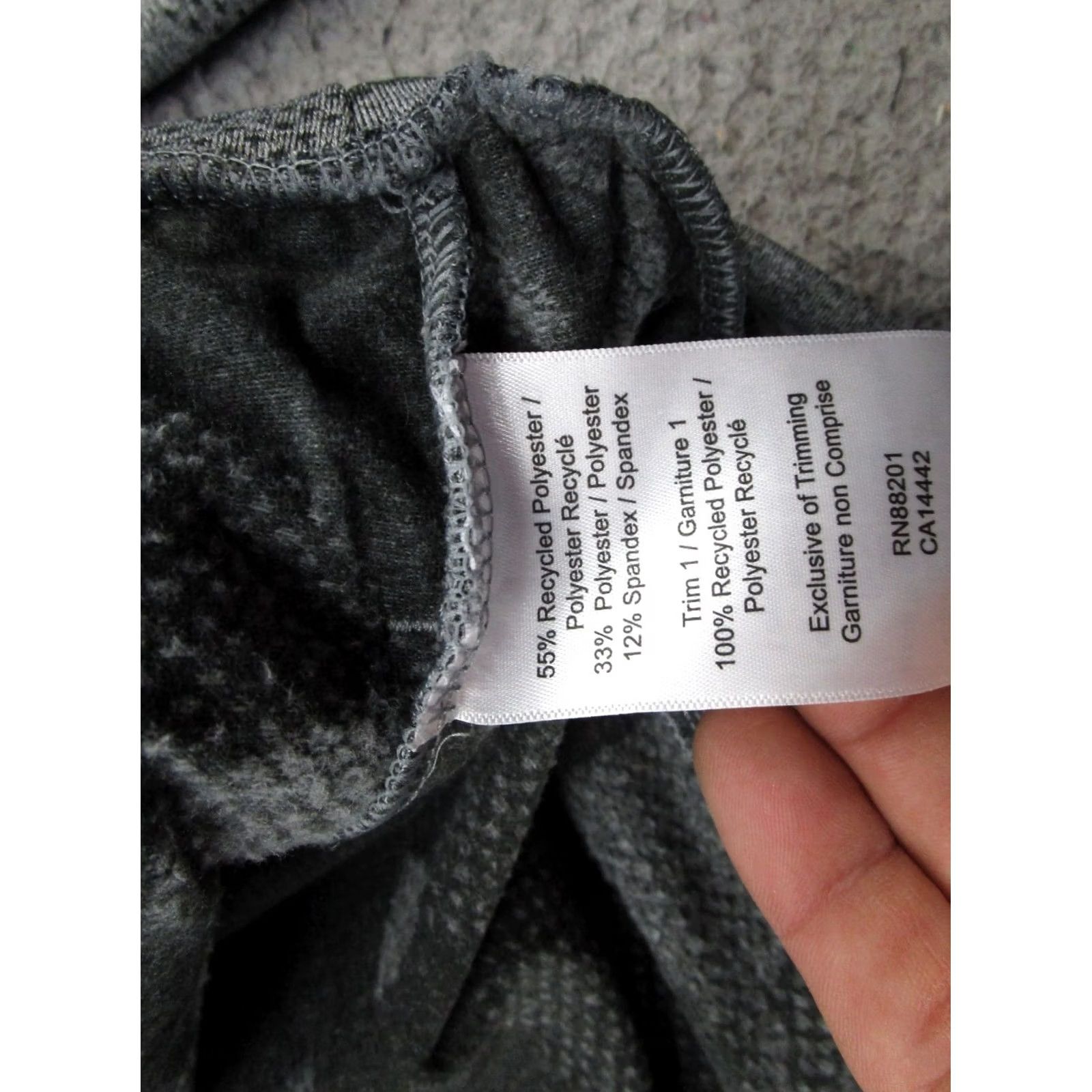 Vintage Mondetta Women's 1/2 Zip Active Popover Jacket Casual Camouflage Black M Pullover Sweater Activewear Clothing Size M / US 6-8 / IT 42-44 - 3 Thumbnail