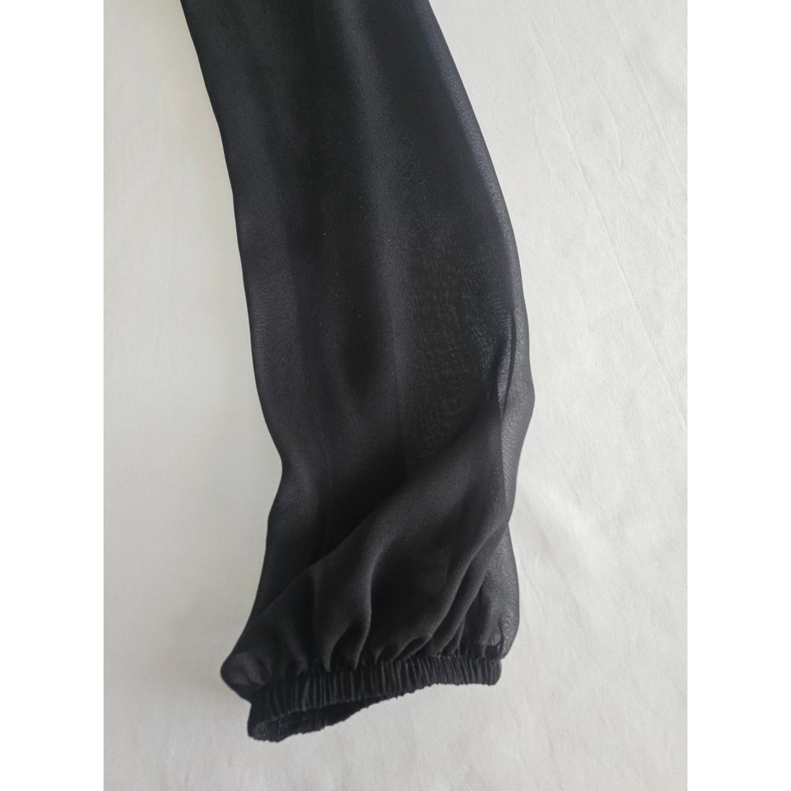 Bailey 44 EUC BAILEY 44 Black Sheer Chiffon Blouse w/Attached Cami XS Size XS / US 0-2 / IT 36-38 - 8 Thumbnail