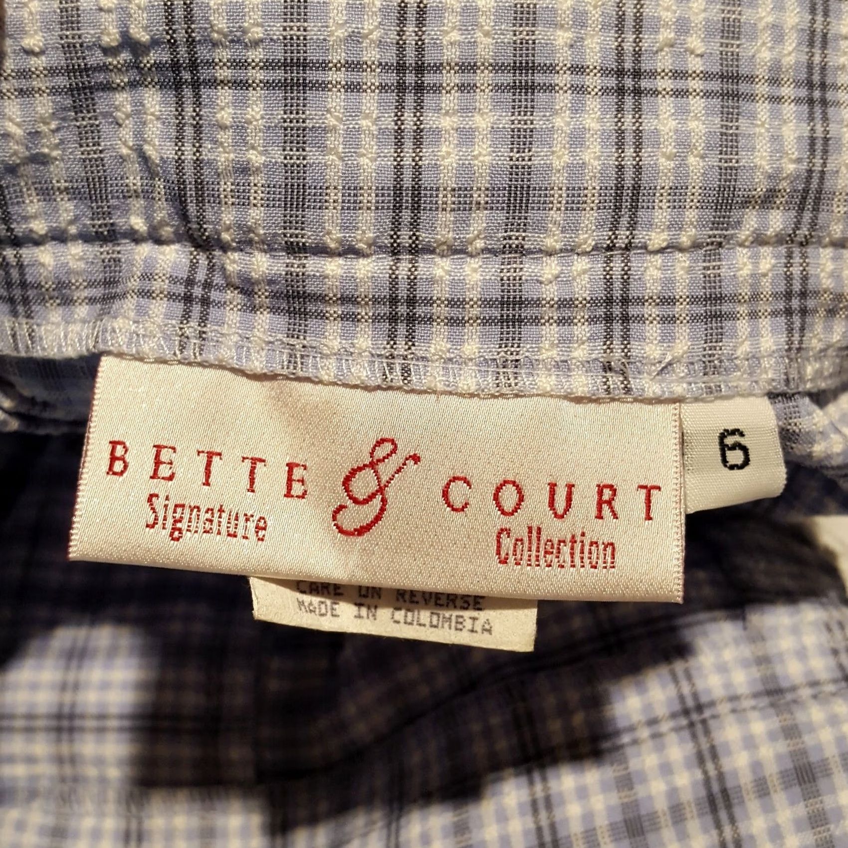Vintage bette & court Chino Shorts Women's Size 6 Blue Plaid Golf Outdoor 80s 90s Retro Casual Activewear Bags Pockets High Rise Inseam 9" Vintage Size 28" / US 6 / IT 42 - 4 Thumbnail