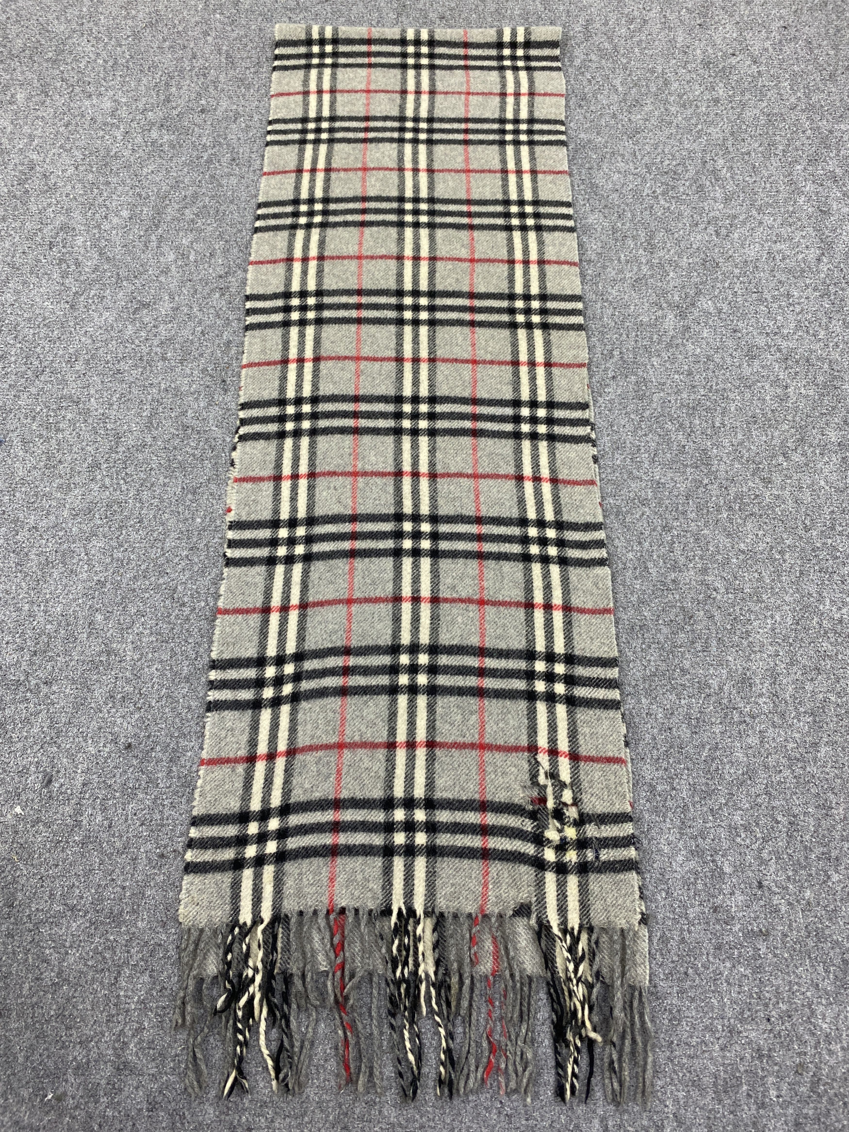 Burberry Vintage Burberry Novacheck Scarf Muffler Wool Scarves SC0083 Size ONE SIZE - 5 Thumbnail