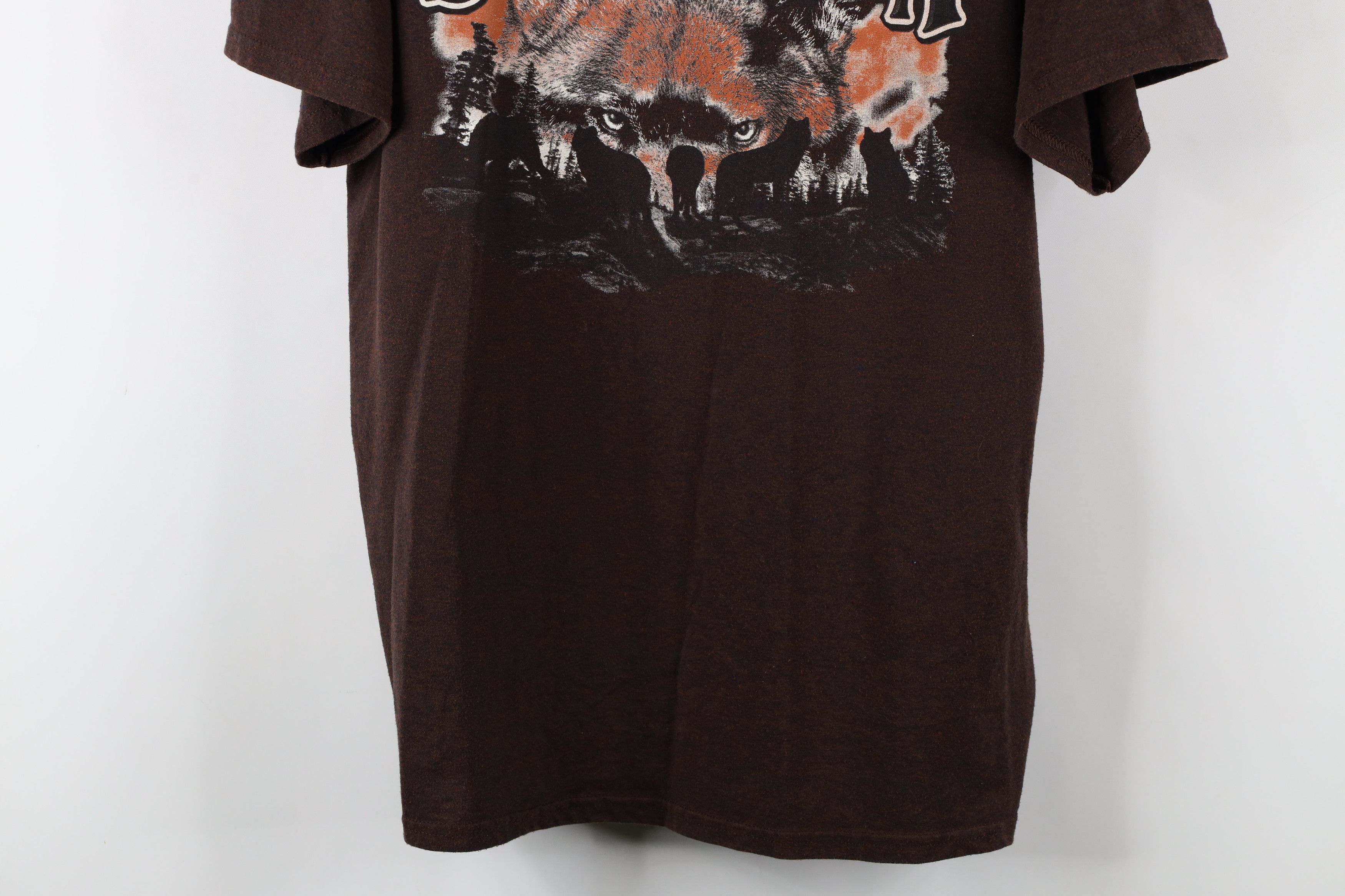 Vintage Vintage 90s Streetwear South Dakota Wolf Nature T-Shirt Size US XL / EU 56 / 4 - 3 Thumbnail