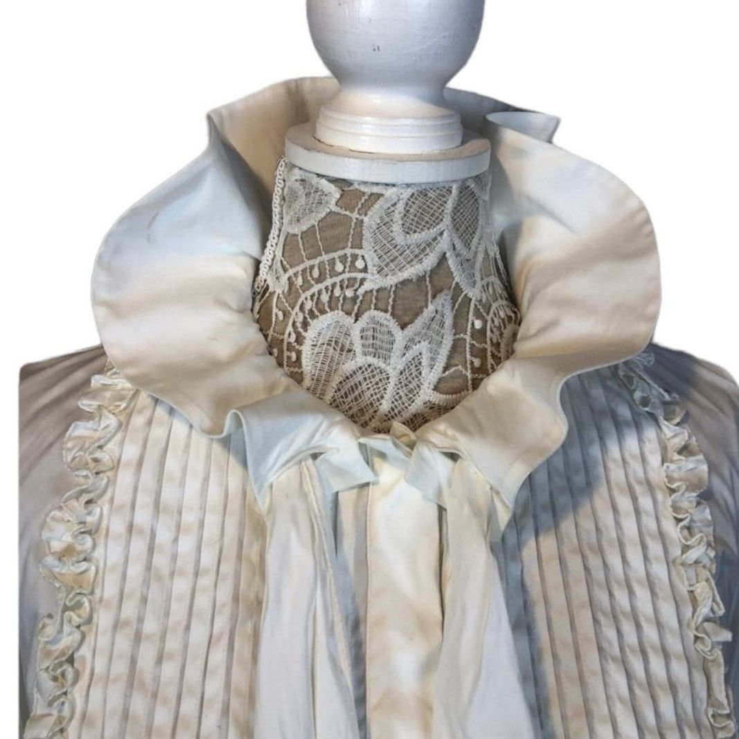 Etro ETRO white tuxedo blouse ruffled neck Victorian style small Size S / US 4 / IT 40 - 13 Thumbnail