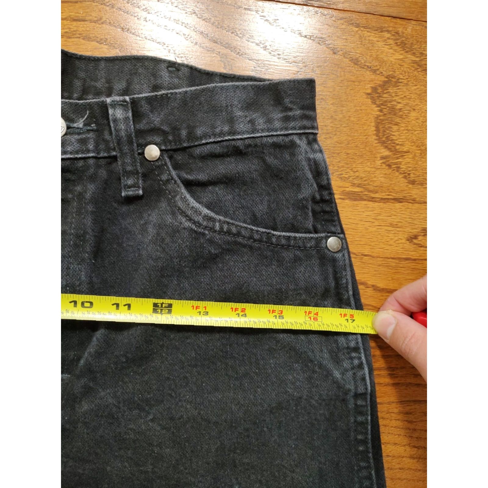 Wrangler VINTAGE Wrangler Silver Edition Jeans Mens 28X31 Black Cowboy Cut Regular Fit Denim Cotton 5-Pocket USA Cowboy Shirt? Size US 28 / EU 44 - 7 Thumbnail