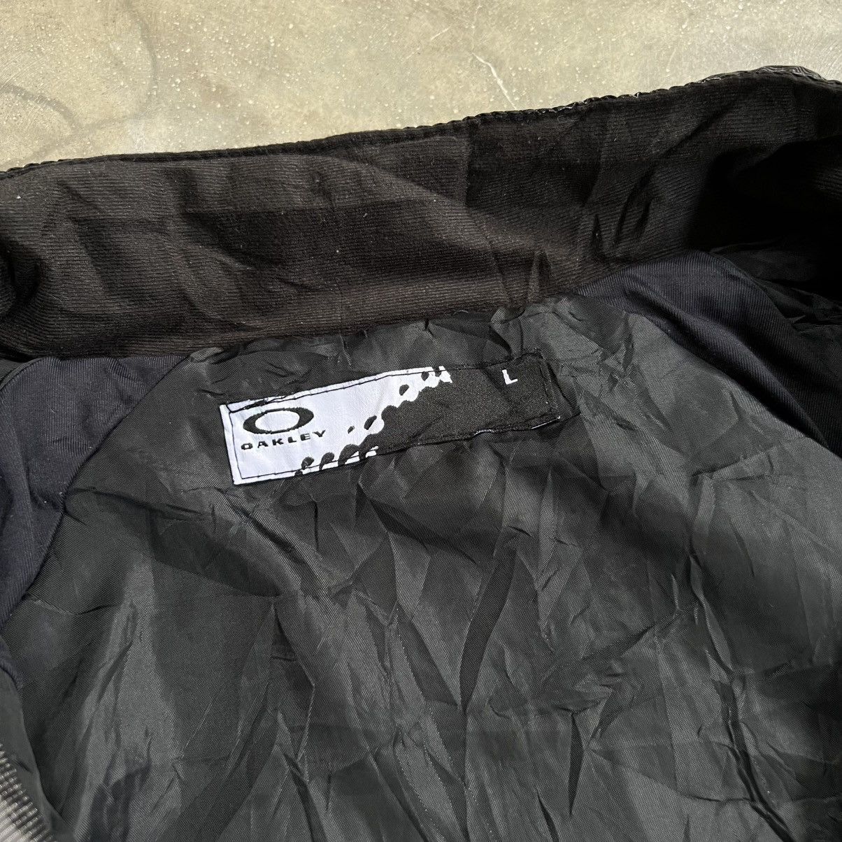 Oakley 2000s Oakley Puffer Zip Jacket Size US L / EU 52-54 / 3 - 7 Thumbnail