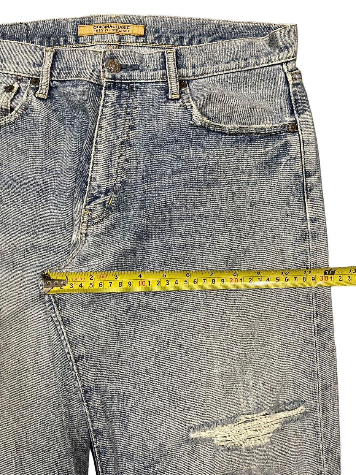 Uniqlo Vintage Japanese Uniqlo Blue Wash Style Distress Baggy Jeans Size US 34 / EU 50 - 13 Thumbnail
