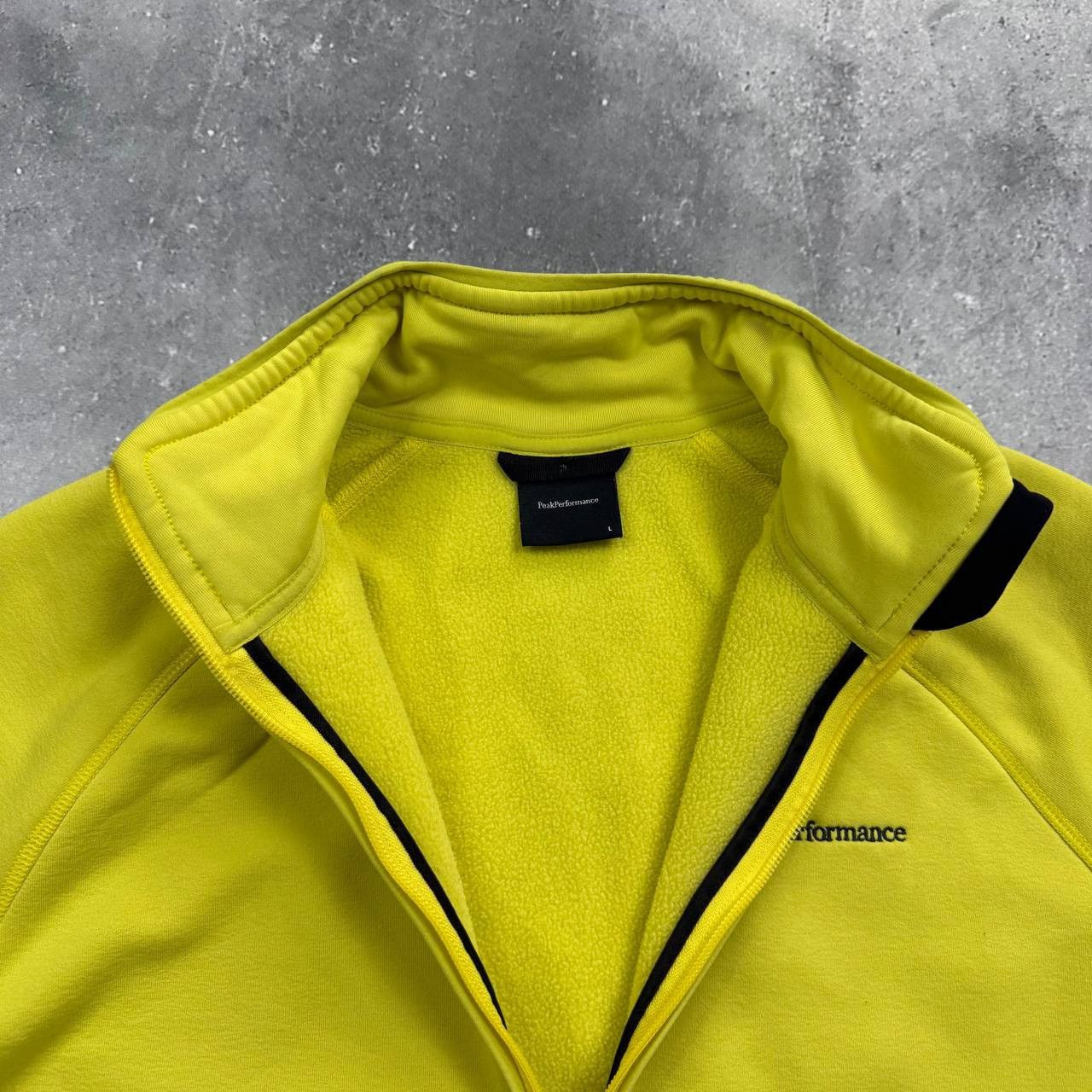Peak Performance Peak Performance Chill Zip Light Jacket Women’s Yellow Sz L Size L / US 10 / IT 46 - 12 Thumbnail