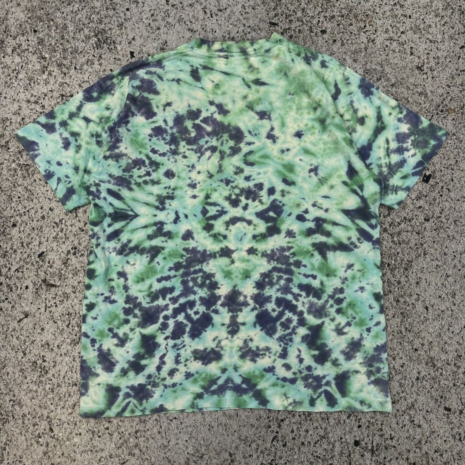 Vintage Marijuana Leaf Thrashed Faded Distressed Shirt ERD Grunge Size US XL / EU 56 / 4 - 16 Thumbnail