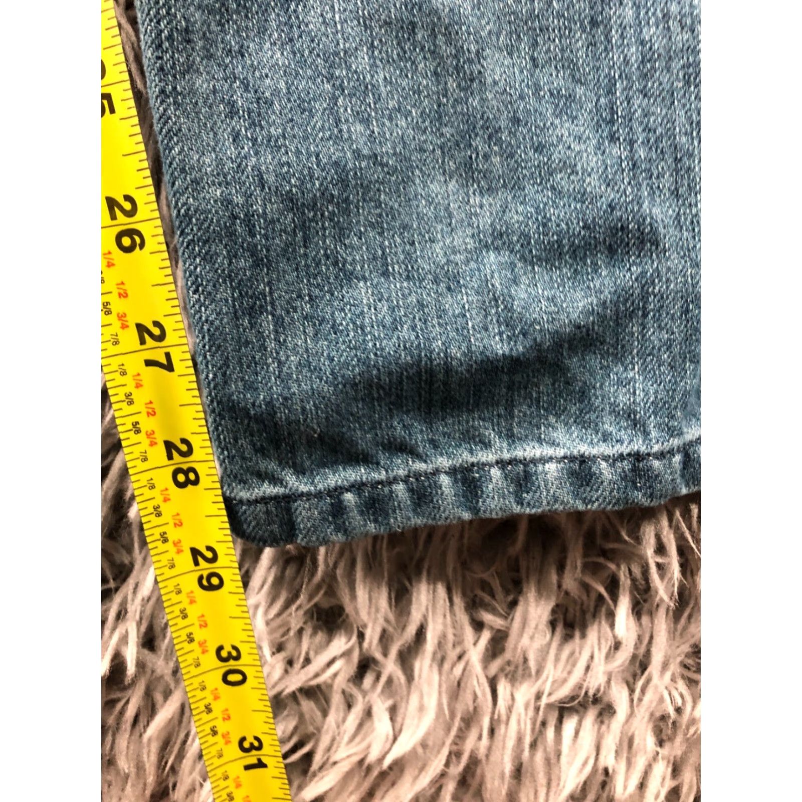 Liz Claiborne Liz Claiborne Jeans Straight Womens Size 4 Medium Wash Blue 5-Pocket Denim Cotton Regular Rise Mid 30in Inseam Belt Loops Logo Zip Button Mens? Size 27" / US 4 / IT 40 - 3 Thumbnail