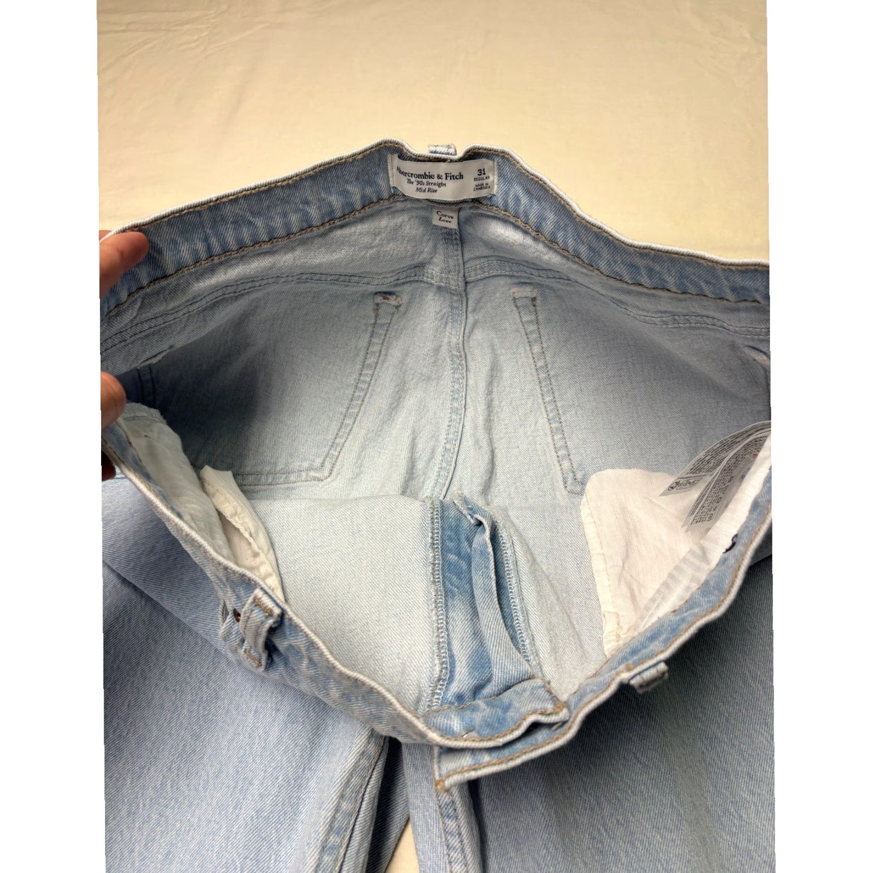 Abercrombie & Fitch Abercrombie & Fitch Curve Love 90s Straight Mid Rise Jeans Light Wash 34x30 Women Denim 5-Pocket Stretch (Blue) Updated Tapered? Size 24" / US 00 / IT 34 - 4 Thumbnail