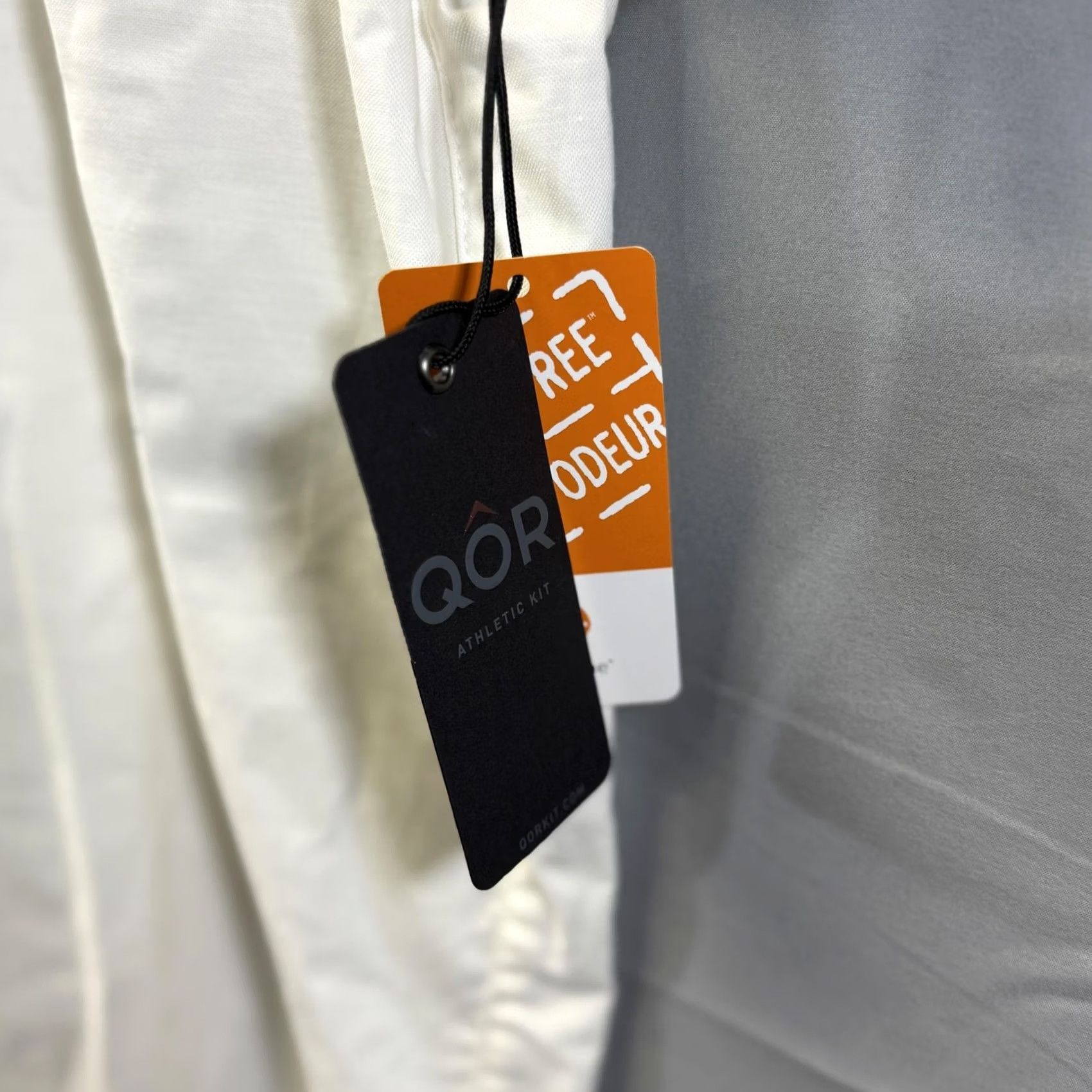 Vintage QOR Button-Up Shirt Mens 2XL White Short Sleeve Performance Stretch Odor Control Size US XXL / EU 58 / 5 - 5 Thumbnail