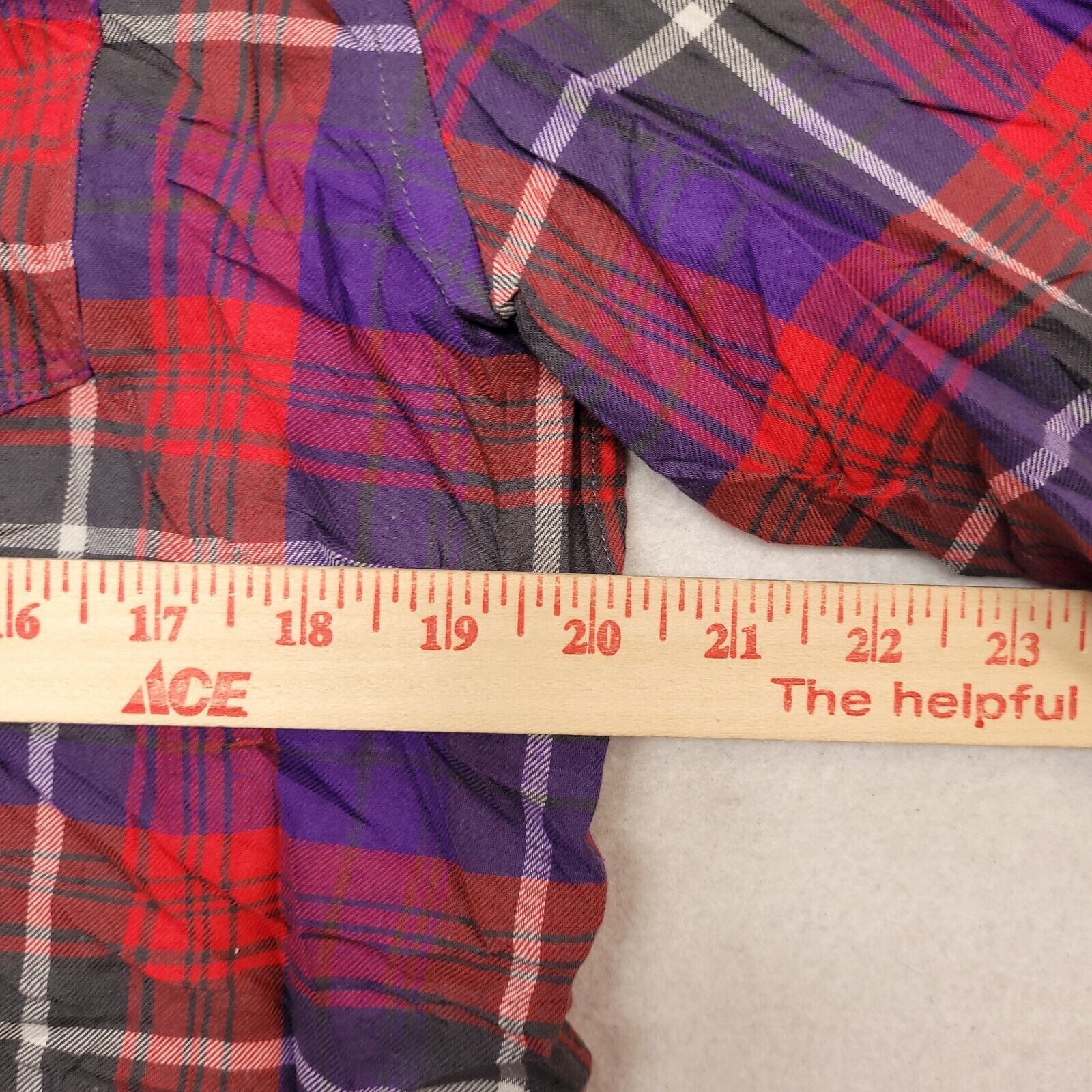 H&M H&M Divided Madras Flannel Button Up Shirt Mens Size M Red Size US M / EU 48-50 / 2 - 9 Thumbnail