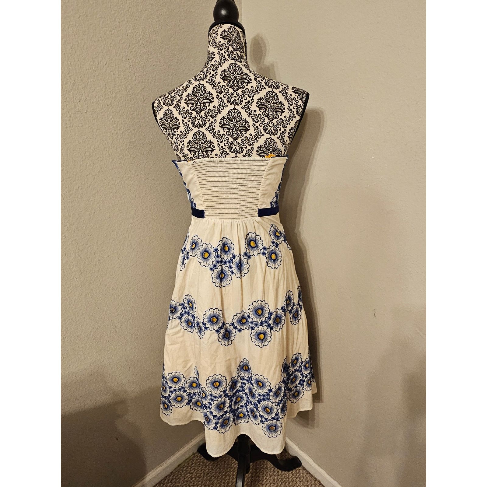 Anthropologie Anthropologie Moulinette Soeurs strapless eyelets dress Size S / US 4 / IT 40 - 8 Thumbnail