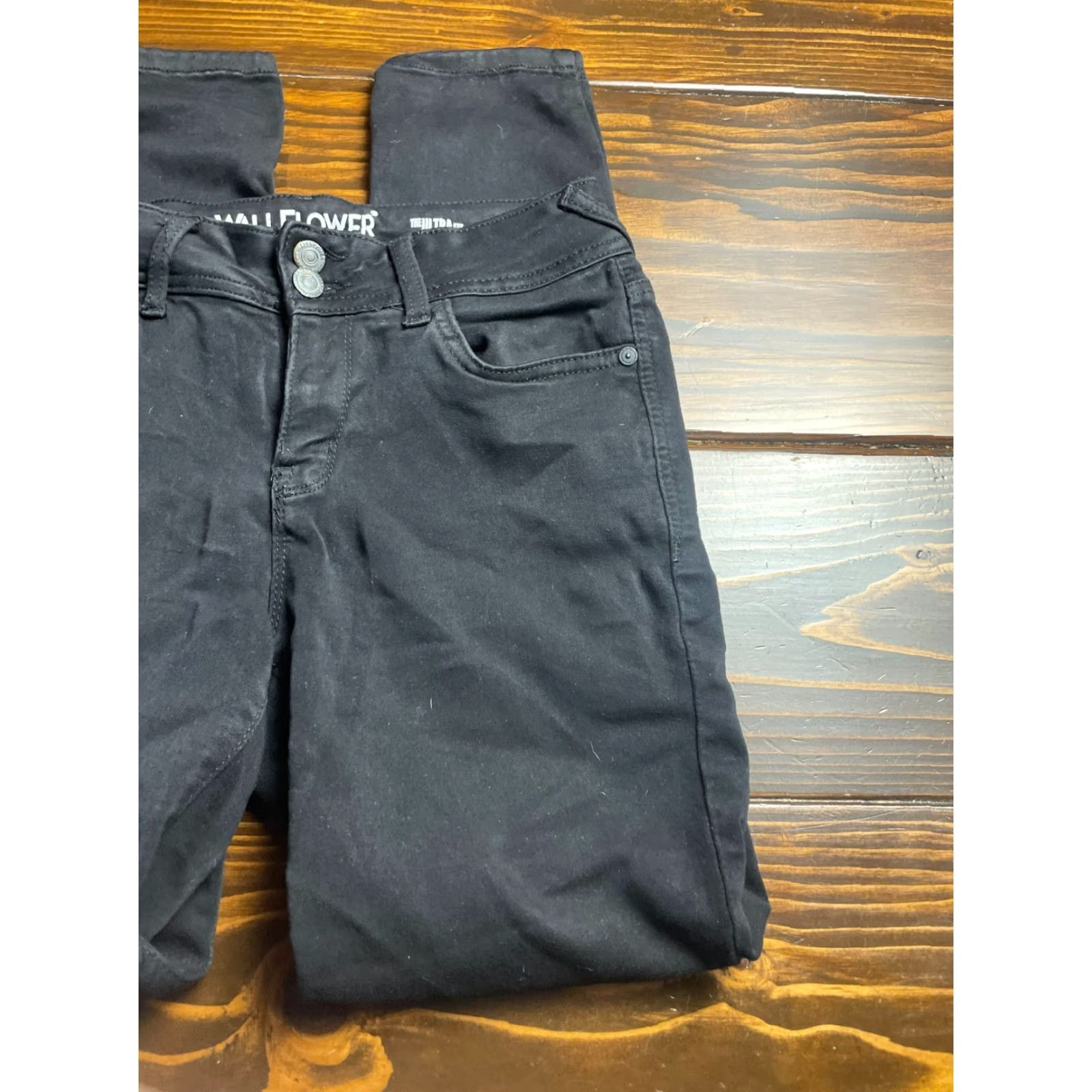 Vintage WallFlower Jeans Women’s Size 7 Black The Ultra Fit Jeans Regular Skinny 28in Inseam Womens Size 28" / US 6 / IT 42 - 3 Thumbnail