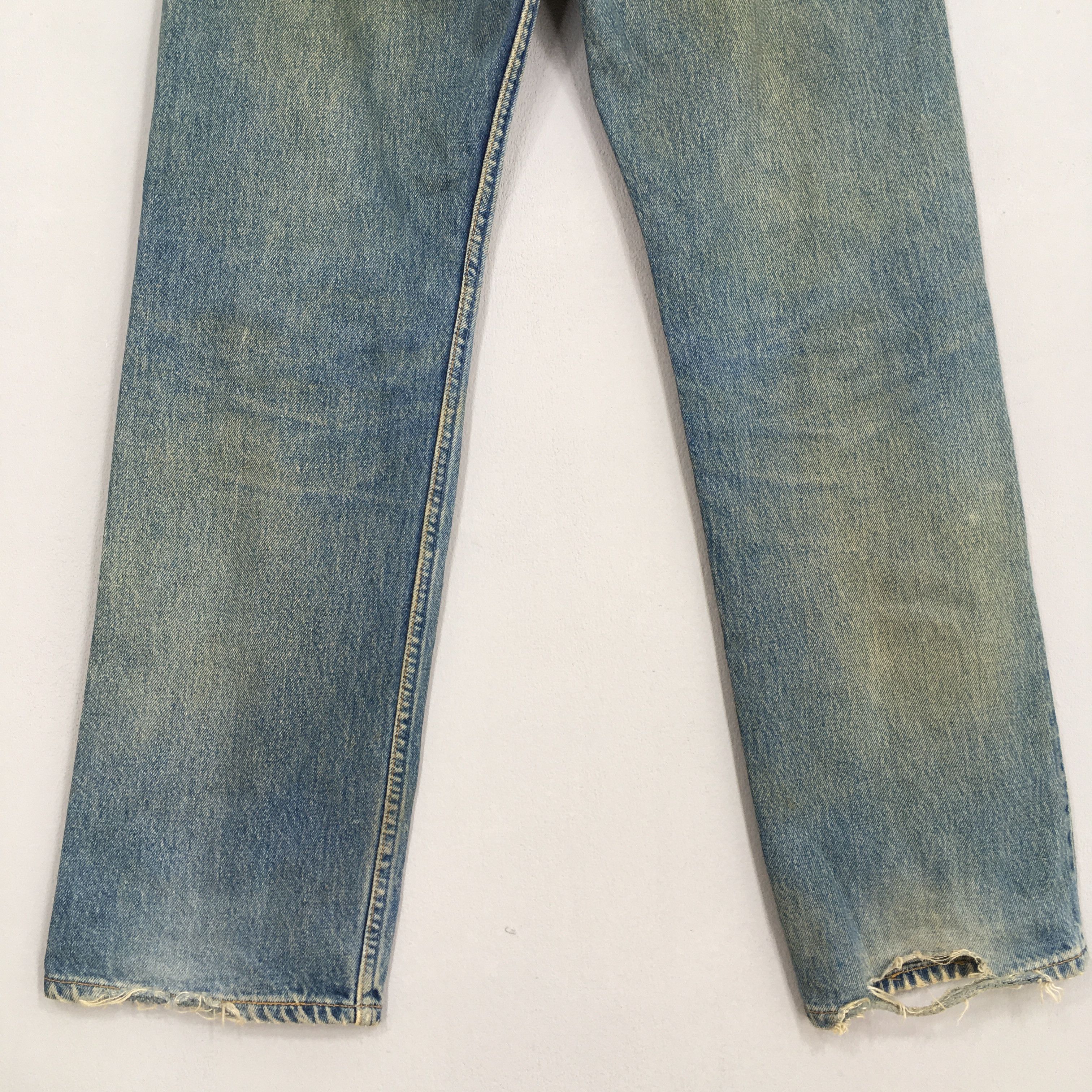 Levi's Size 31x30.5 Vintage 90s Levi's 501 Distressed Jeans S1582 Size 31" - 11 Thumbnail
