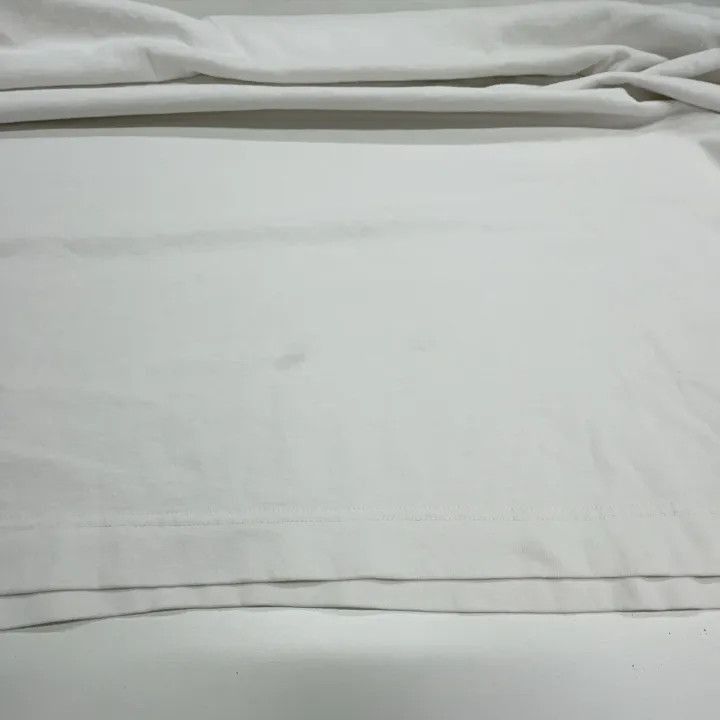 Balenciaga Balenciaga Yeezy x Gap x Balenciaga 3/4 Sleeve Tee -2507 Size US XL / EU 56 / 4 - 9 Thumbnail