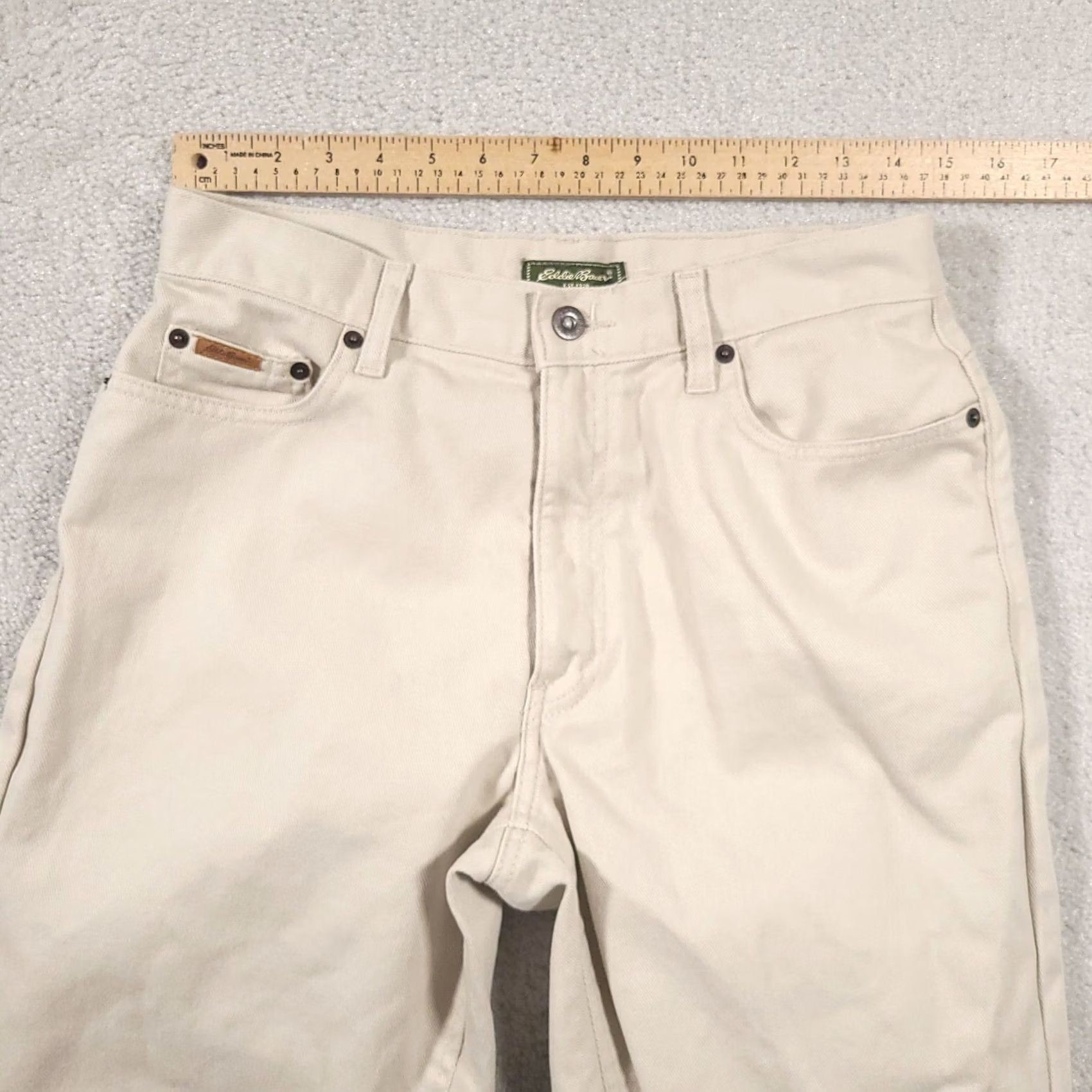 Eddie Bauer VINTAGE Eddie Bauer Capri Pants Women's 10P Petite Cropped Khaki Beige Tapered Inseam 23" Cropped Pockets Casual Mens Womens Girls Size 32" / US 10 / IT 46 - 6 Thumbnail