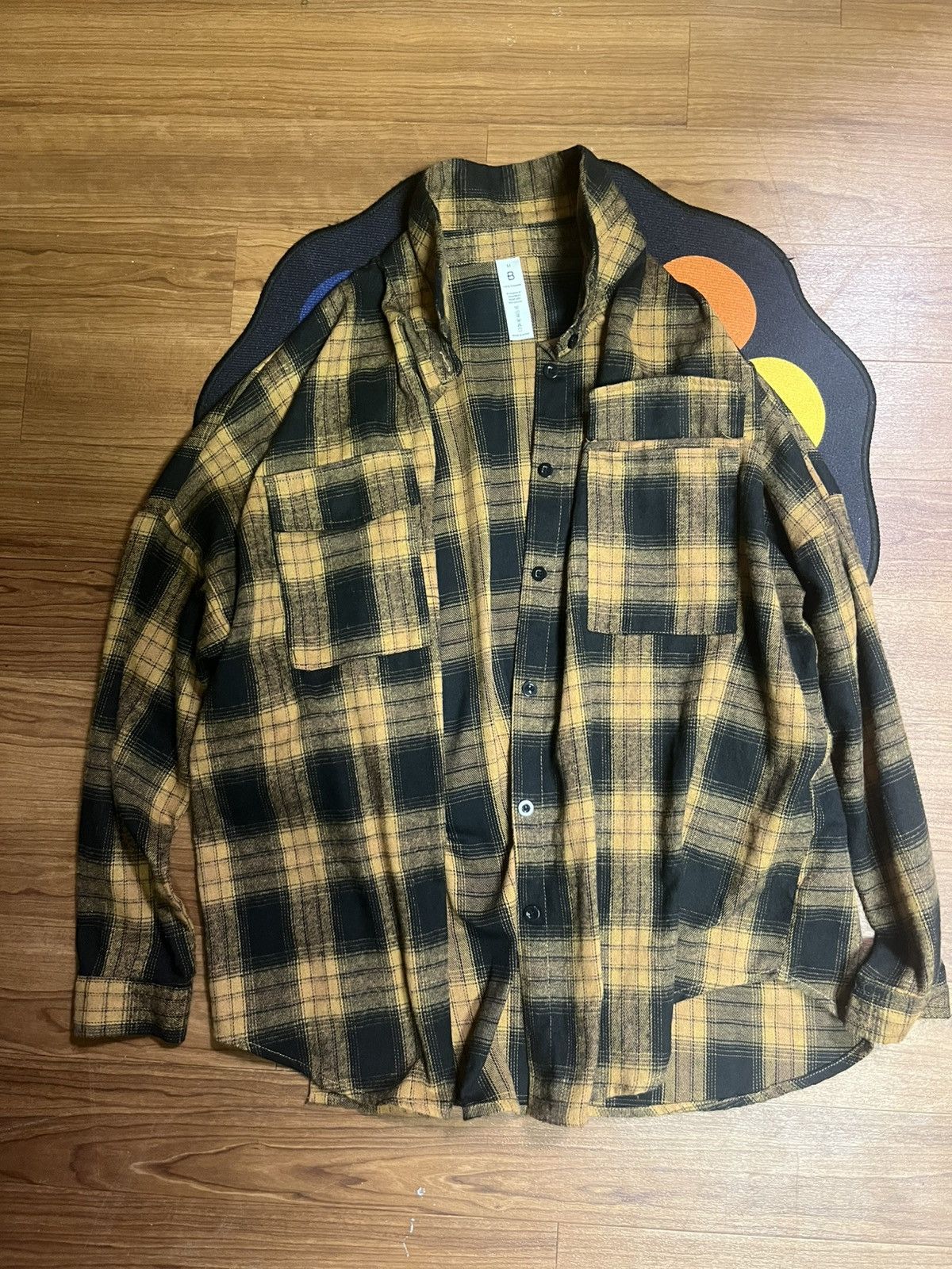 Other Brownish yellow and black flannel Size medium Size US M / EU 48-50 / 2 - 1 Thumbnail