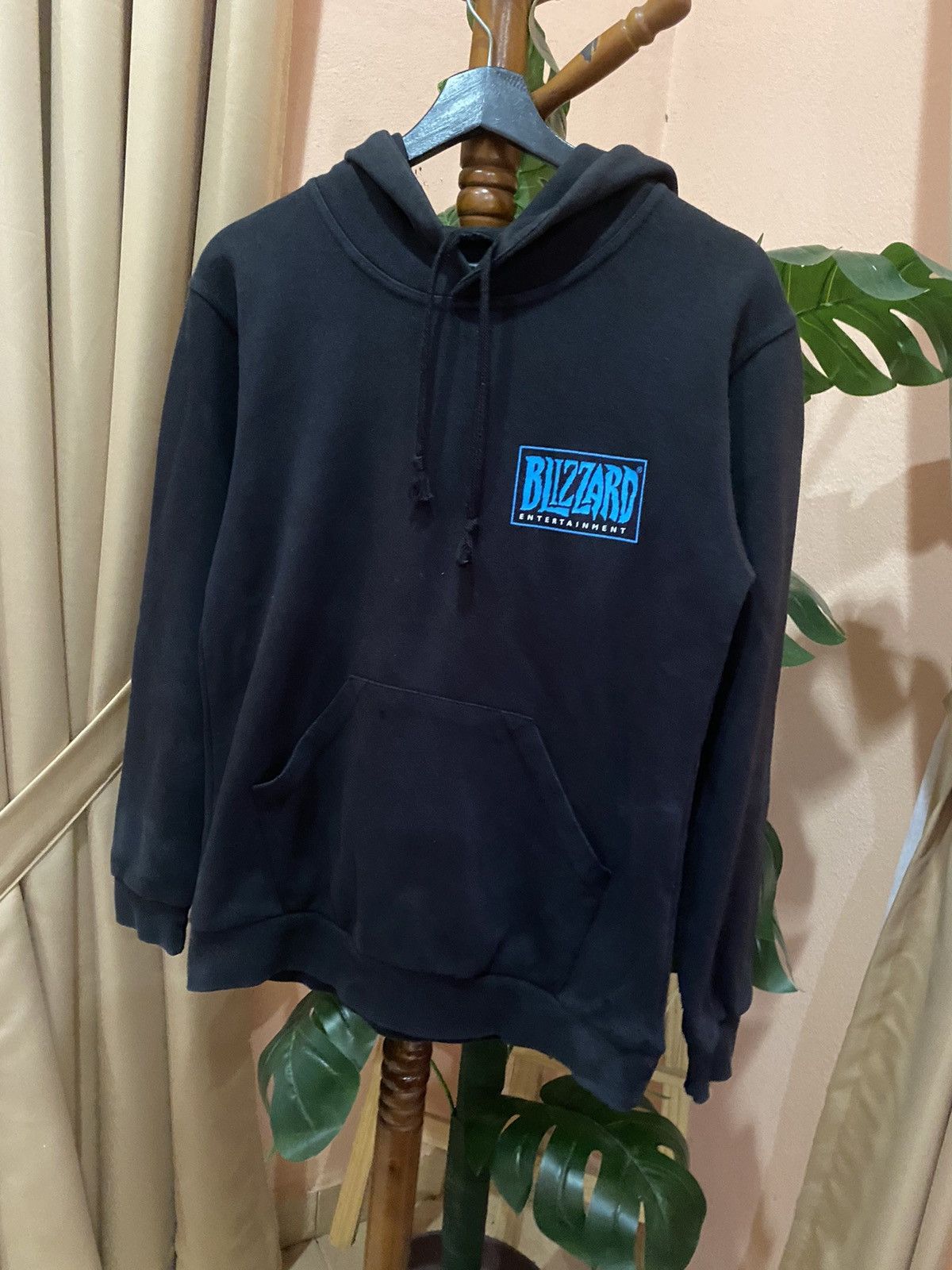 Vintage VINTAGE Y2K BLIZZATD ENTERTAINMENT HOODIE STYLISH GAMING Size US S / EU 44-46 / 1 - 3 Thumbnail