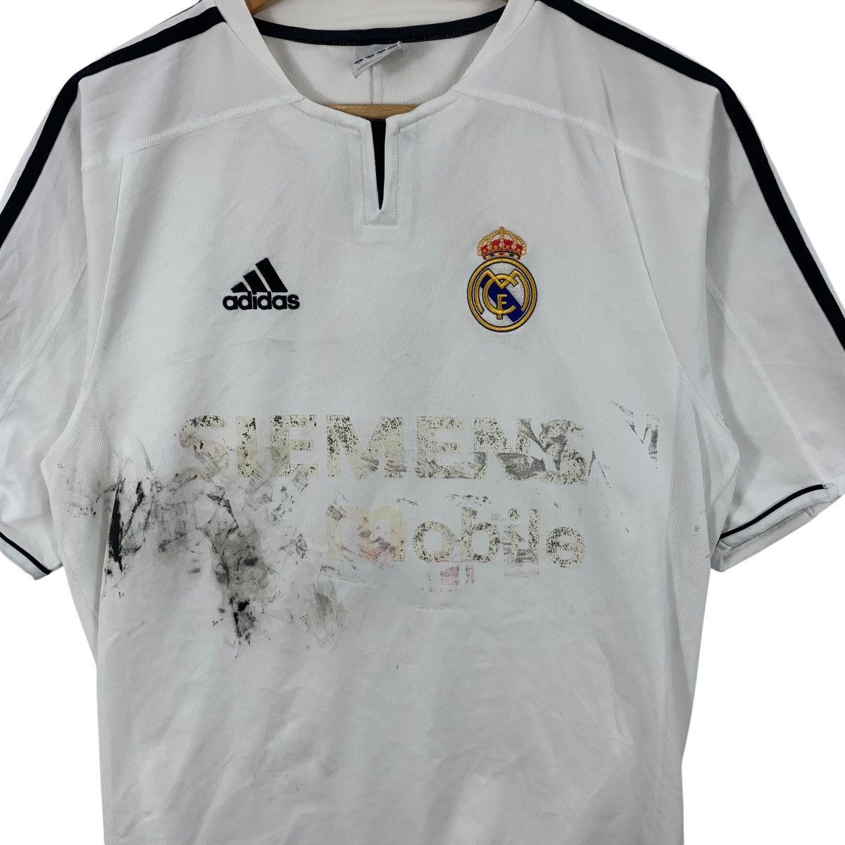 Adidas ADIDAS REAL MADRID Home 2004-2005 Season Football Jersey Size US S / EU 44-46 / 1 - 5 Thumbnail