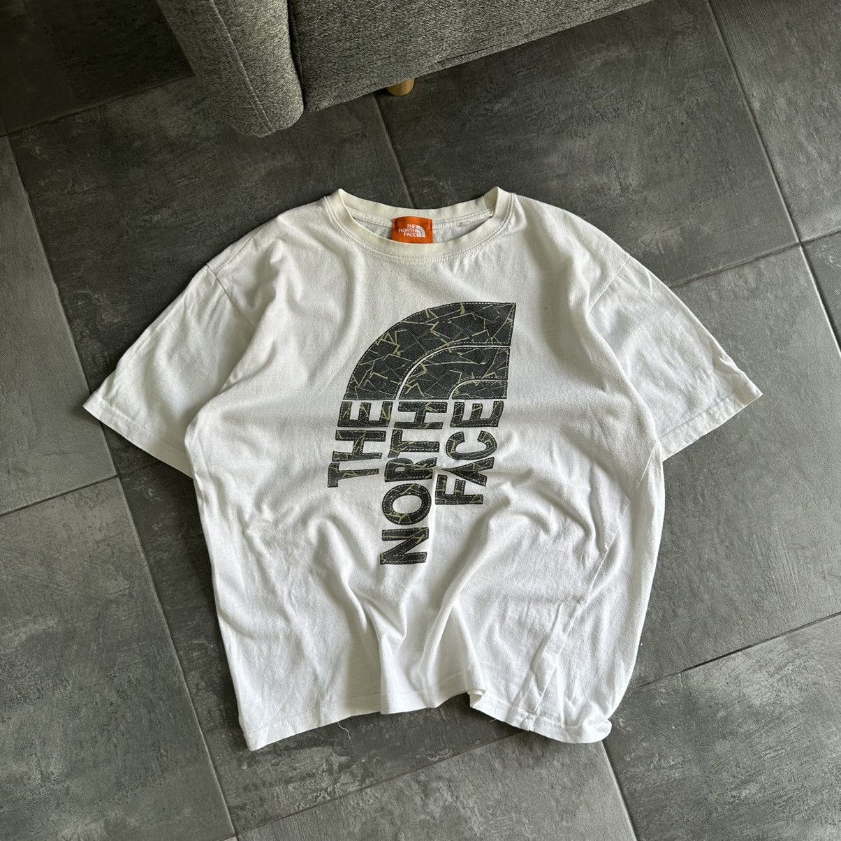 Designer × Vintage Vintage T-shirts Style By The North Face Big Logo Y2K 00s Size US M / EU 48-50 / 2 - 3 Thumbnail