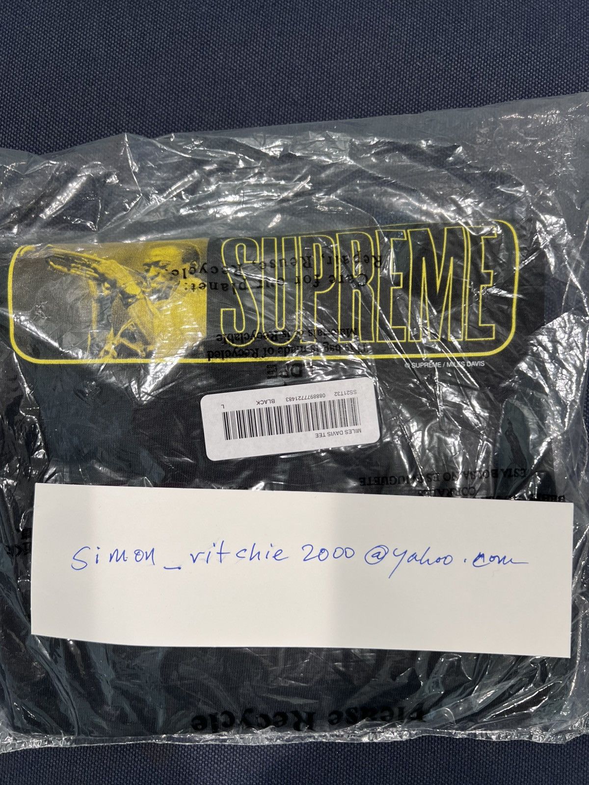 Supreme Supreme Miles Davis Tee, DSWT, SS21, black L Size US L / EU 52-54 / 3 - 3 Thumbnail