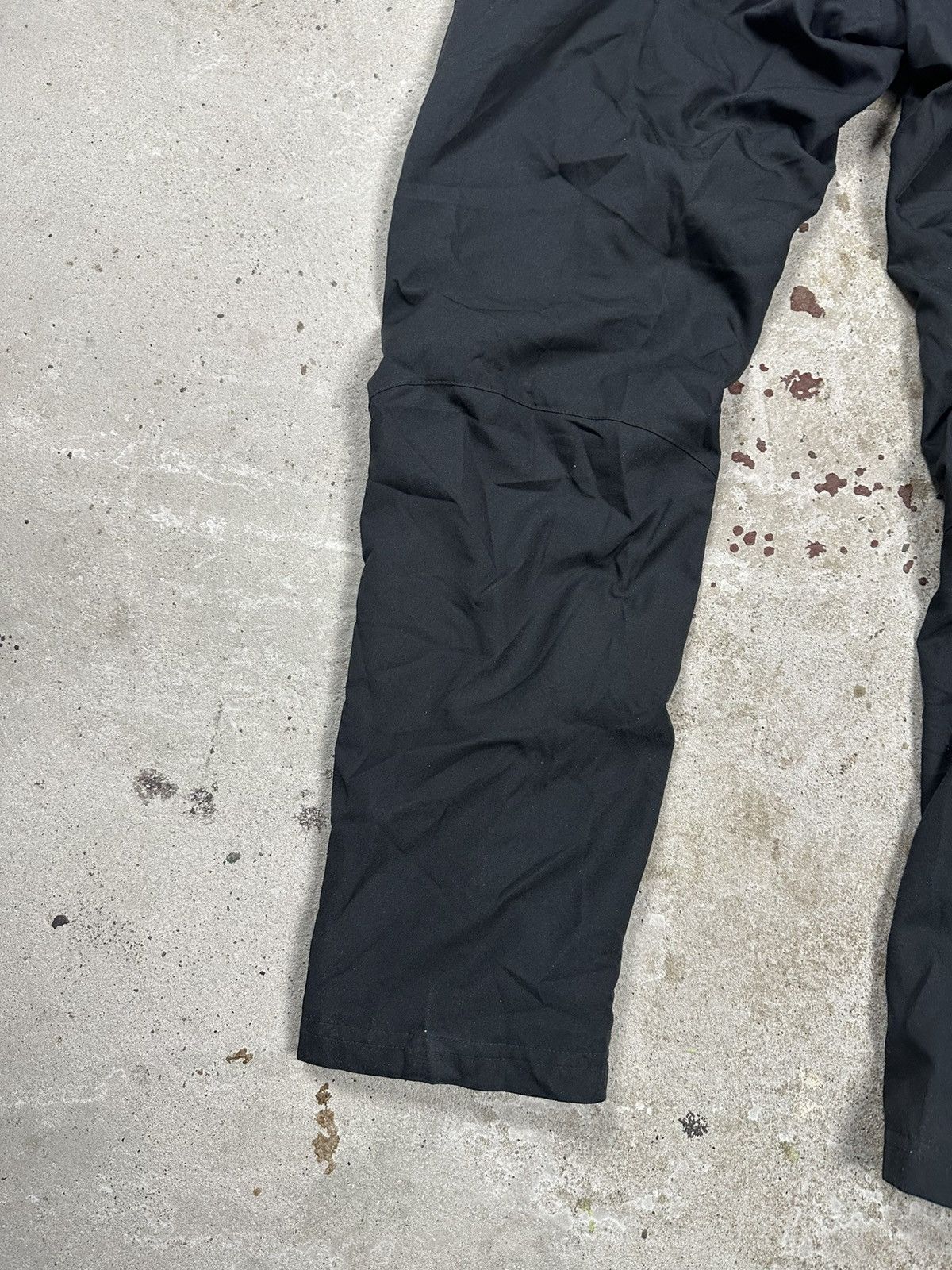 Nike Vintage Nike Black Track Pants Swoosh y2k Size US 33 - 11 Thumbnail