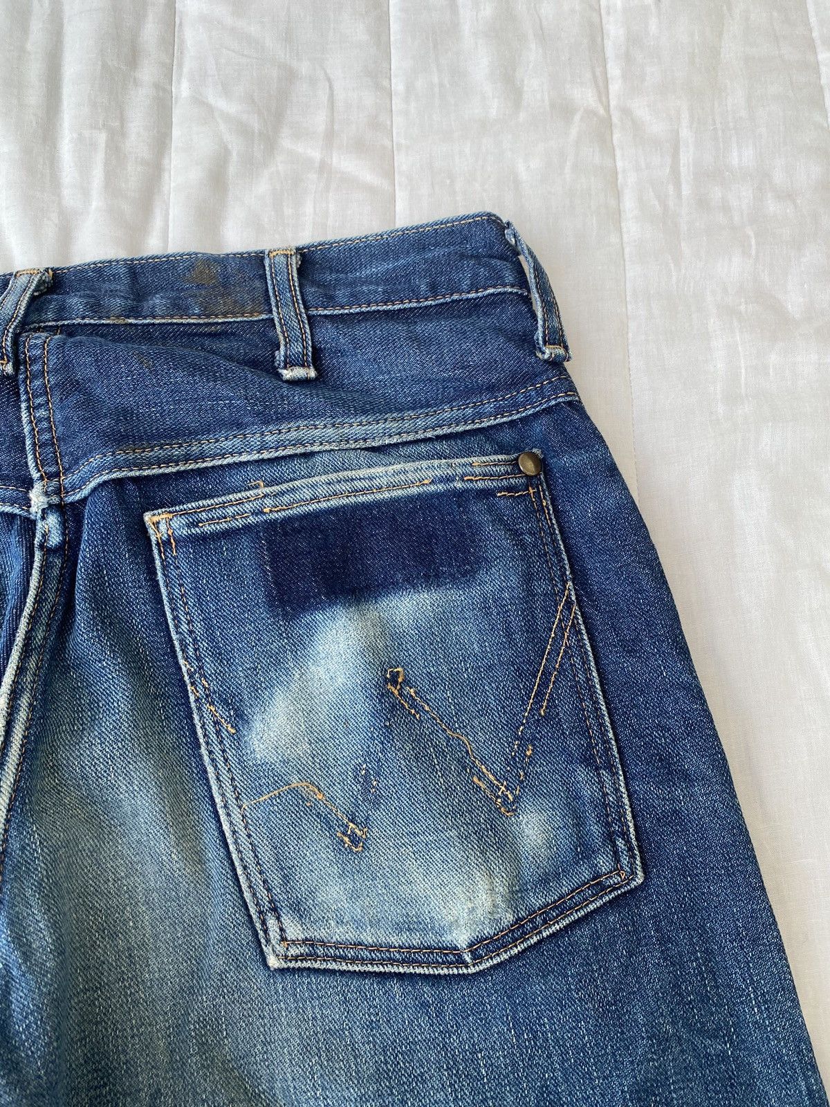 Wrangler WRANGLER BLUE BELL BOTTOM SANFORIZED DISTRESSED DENIM JEANS Size US 29 - 8 Thumbnail