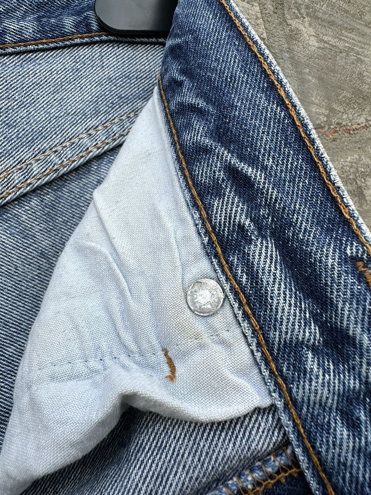Levi's × Vintage 1970s Levi’s Women’s Distressed Hippy Jeans Pants Size 28" / US 6 / IT 42 - 5 Thumbnail