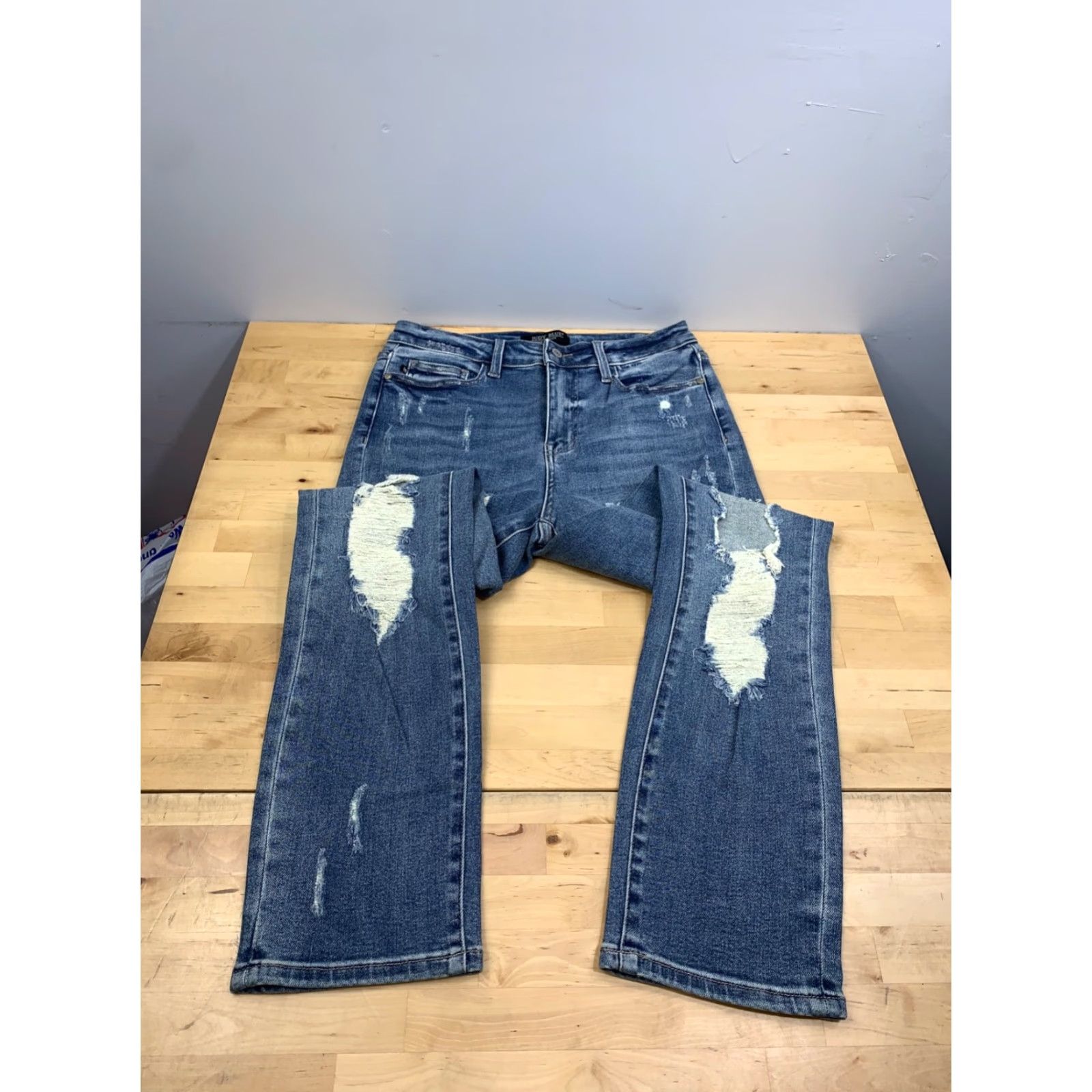 Vintage Judy Blue Jeans Womens 9 Straight Distressed 5-Pocket Blue Denim 29W 9 / 29 11934 Regular Pants Shirt? Size 30" / US 8 / IT 44 - 2 Thumbnail